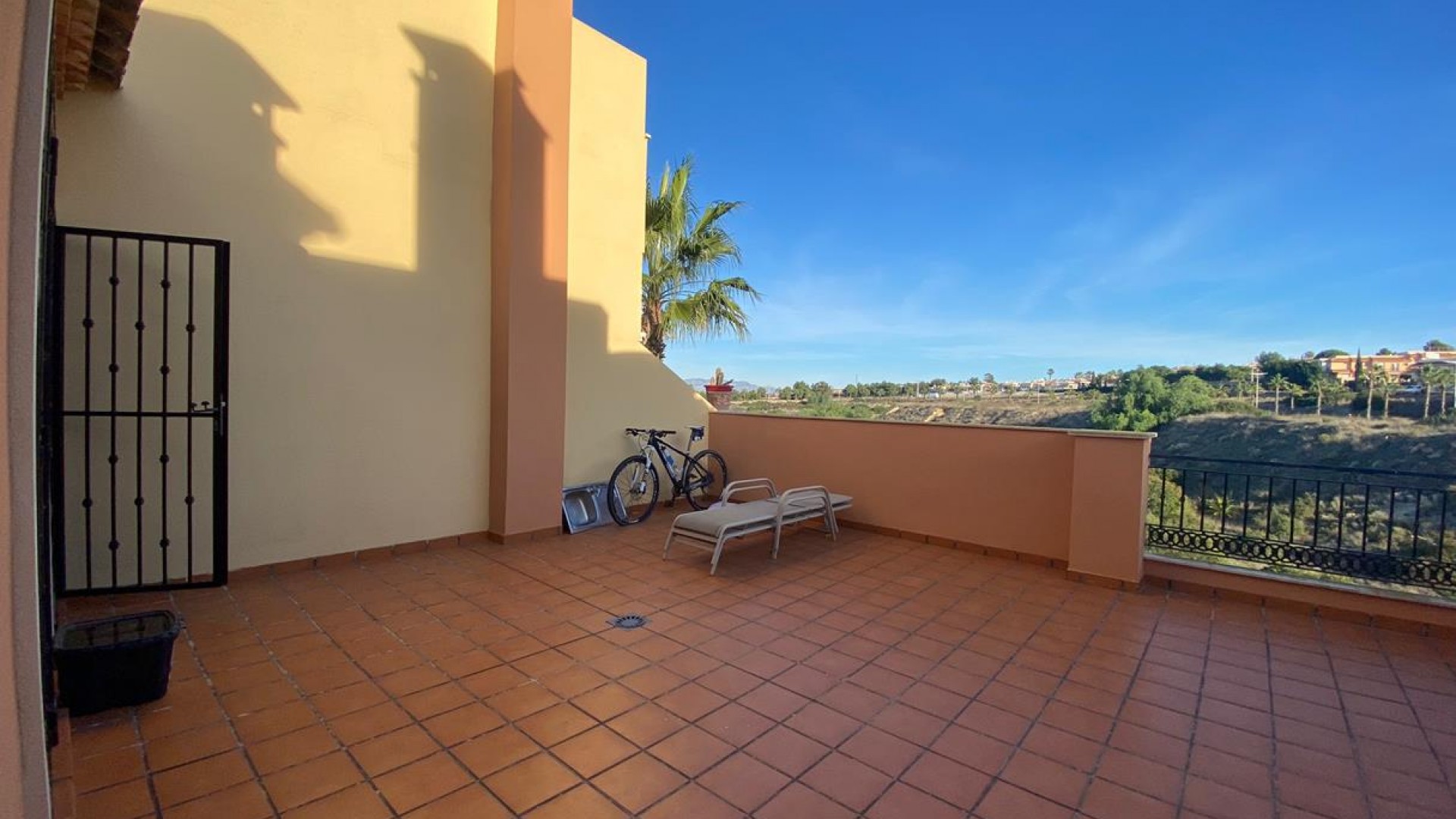 Herverkoop - Stadswoning -
Algorfa - Algorfa (La Finca Golf)