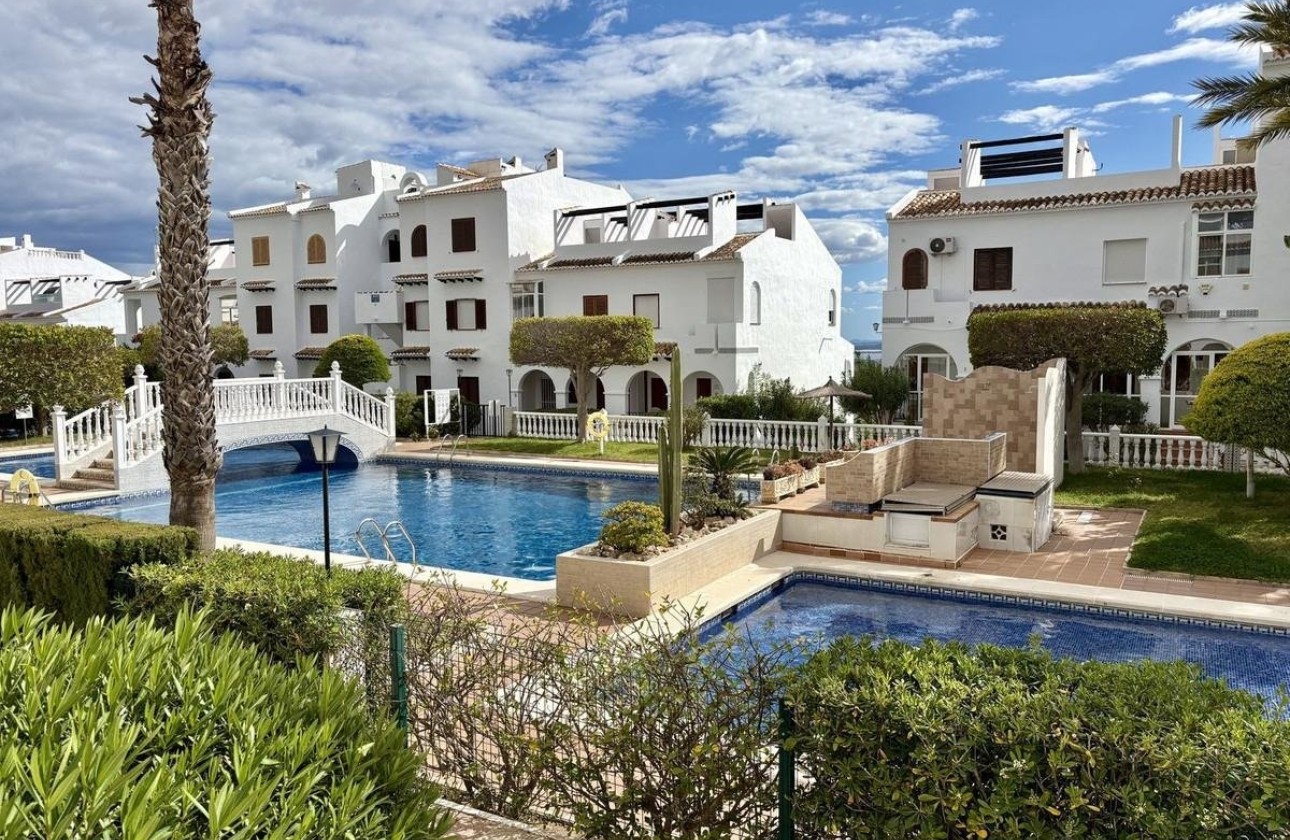 Herverkoop - Stadswoning -
Ciudad Quesada - Rojales - Costa Blanca