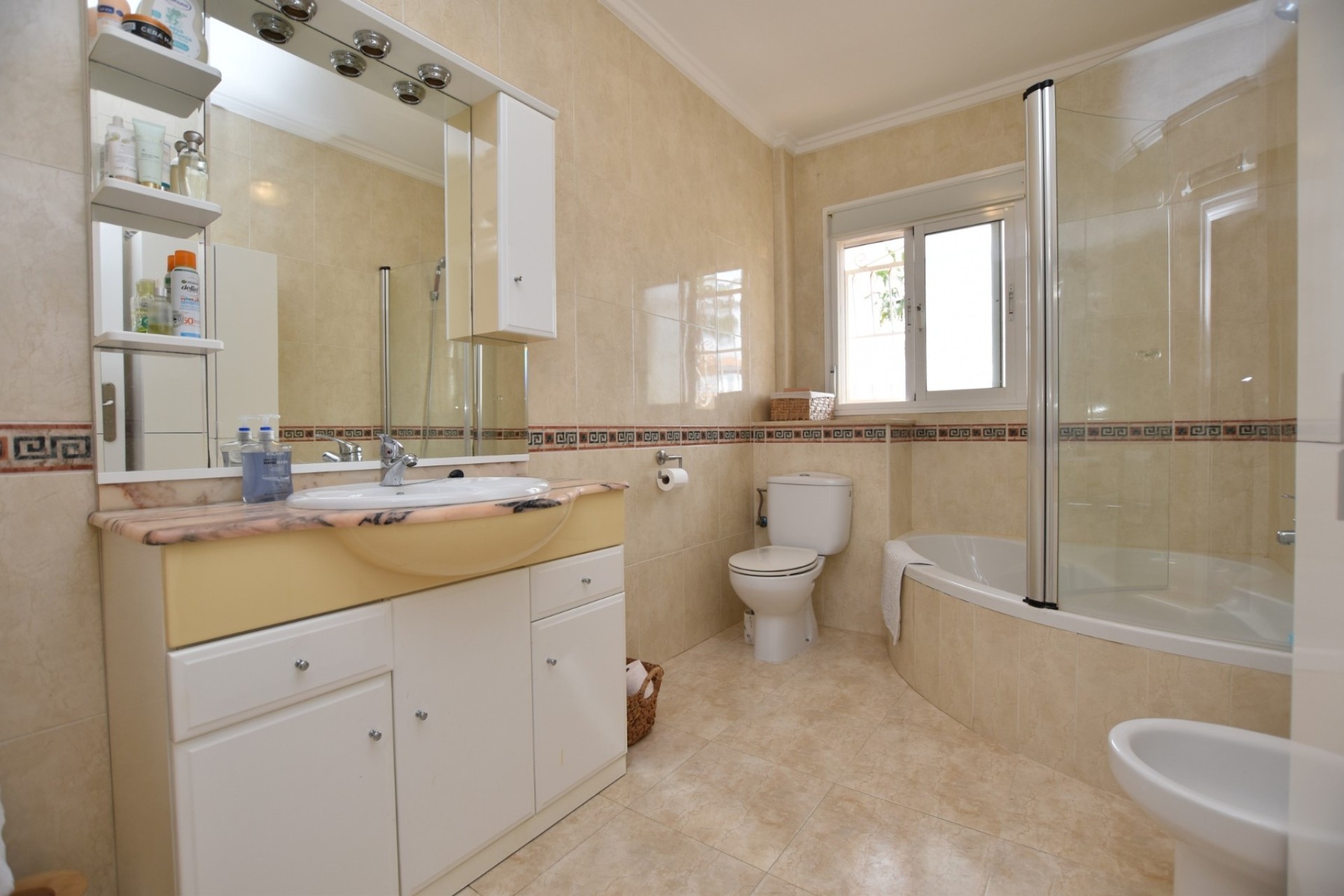 Herverkoop - Stadswoning -
Ciudad Quesada - Rojales - Dona Pepa