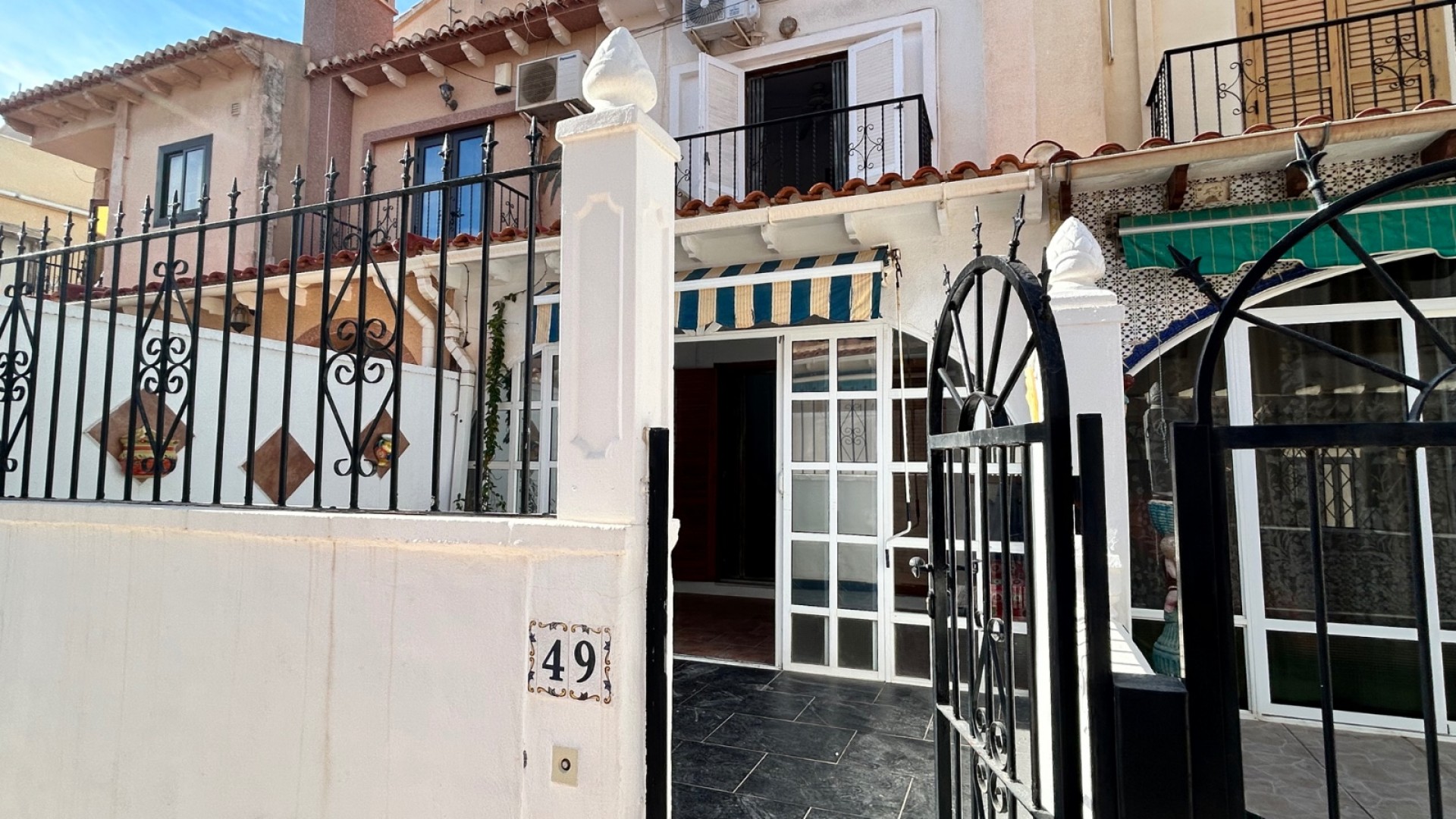 Herverkoop - Stadswoning -
El Chaparral