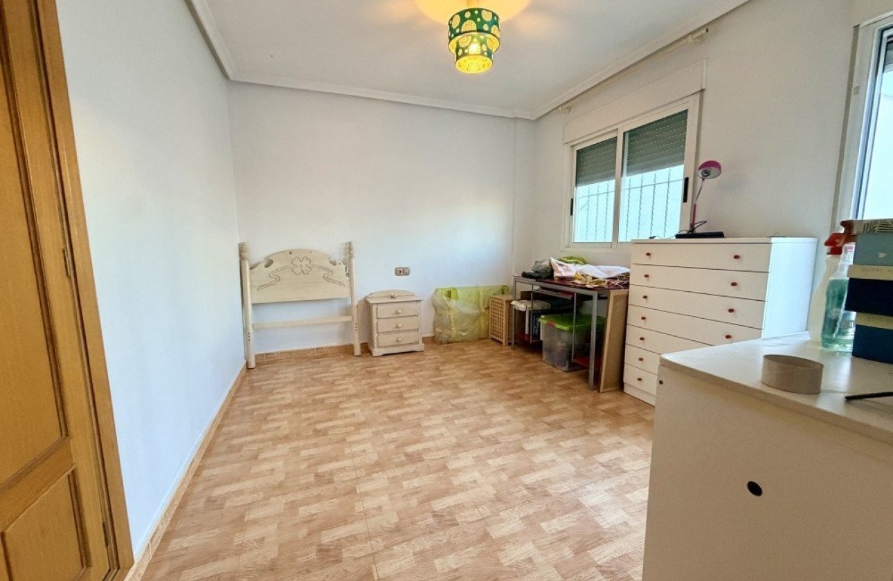 Herverkoop - Stadswoning -
Formentera del Segura - Costa Blanca
