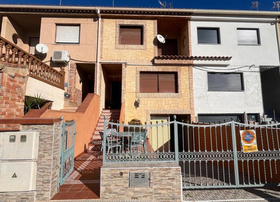 Herverkoop - Stadswoning -
Formentera del Segura - Formentera de Segura