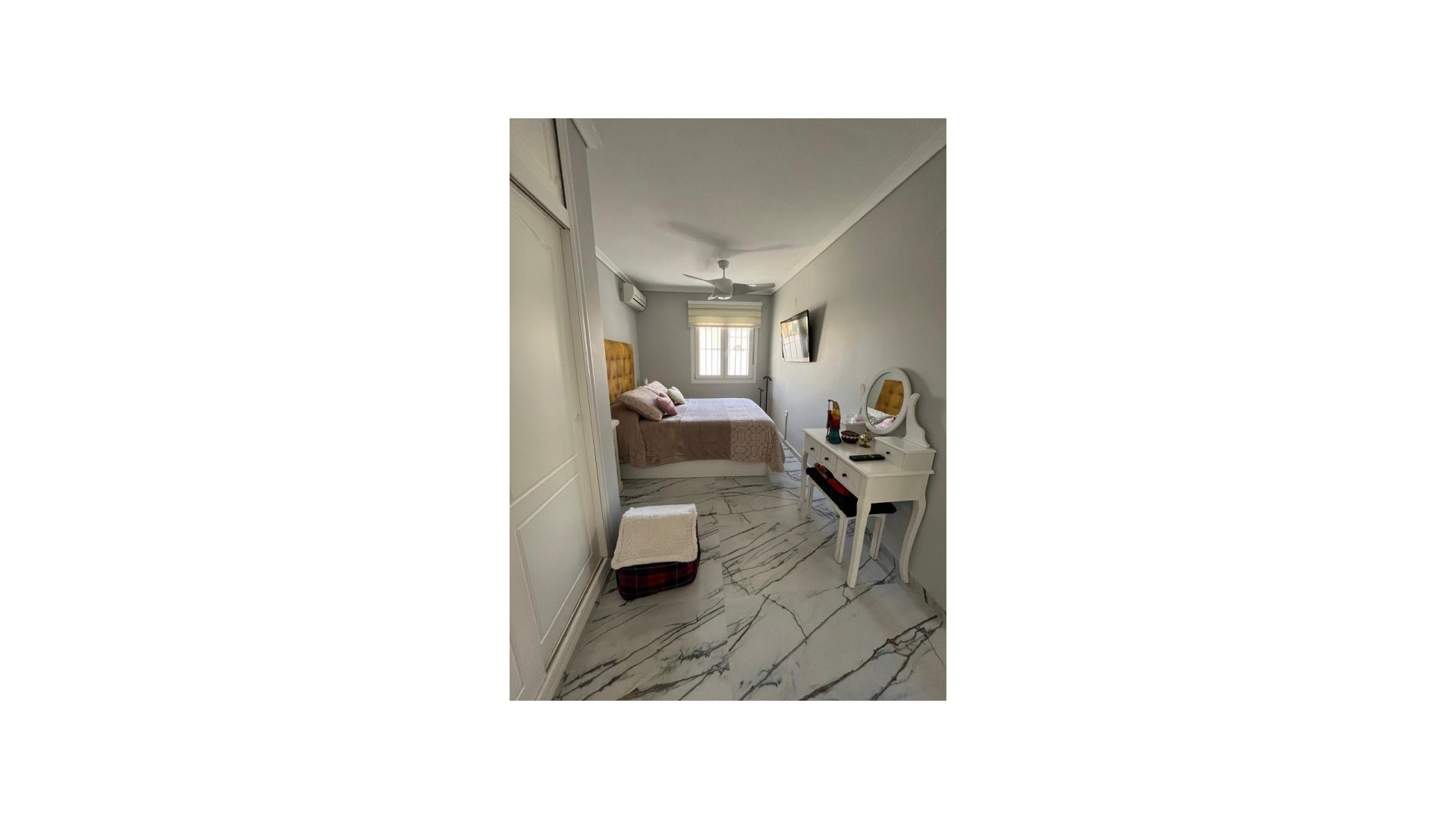 Herverkoop - Stadswoning -
Gran Alacant