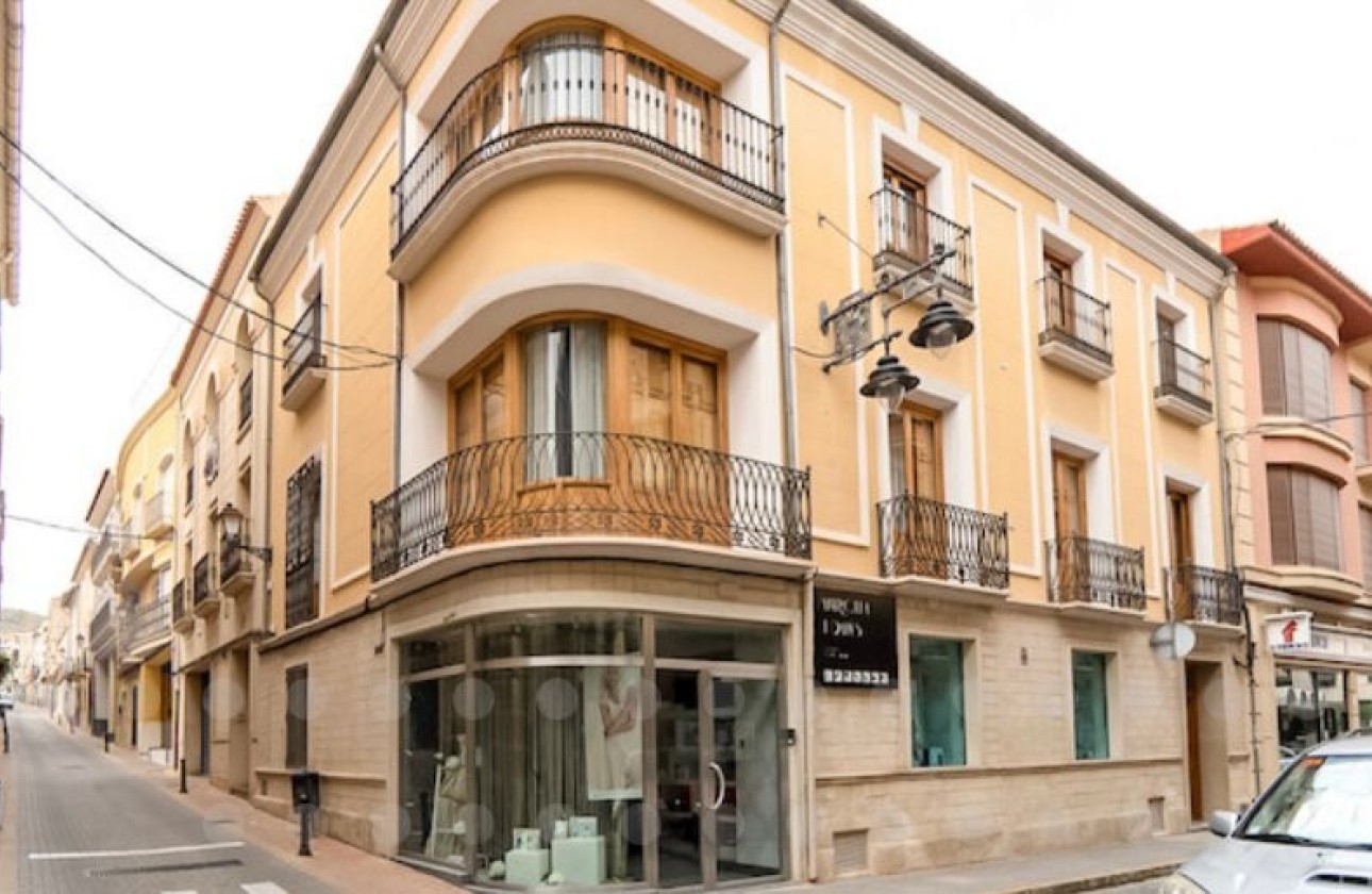 Herverkoop - Stadswoning -
Jumilla - Inland