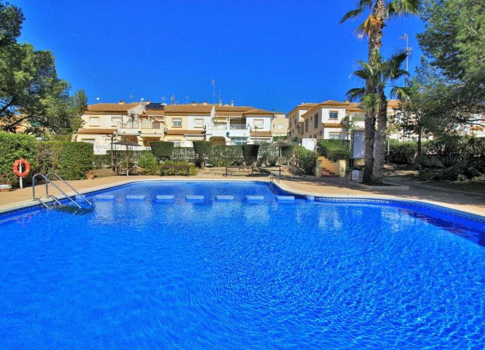 Herverkoop - Stadswoning -
La Florida