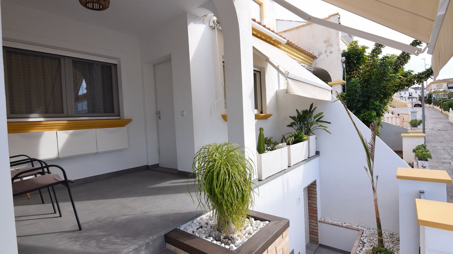 Herverkoop - Stadswoning -
La Florida