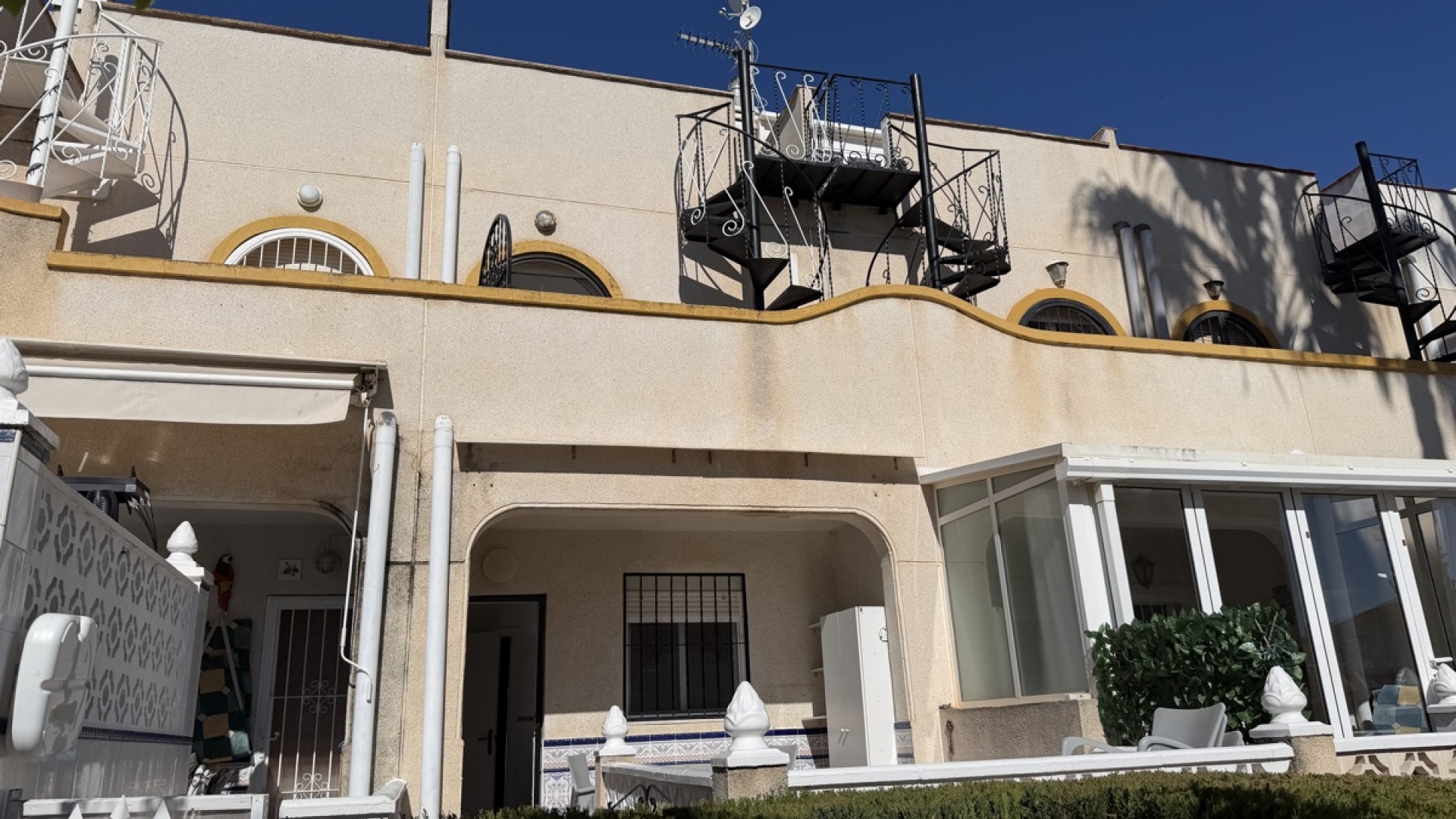 Herverkoop - Stadswoning -
La Florida