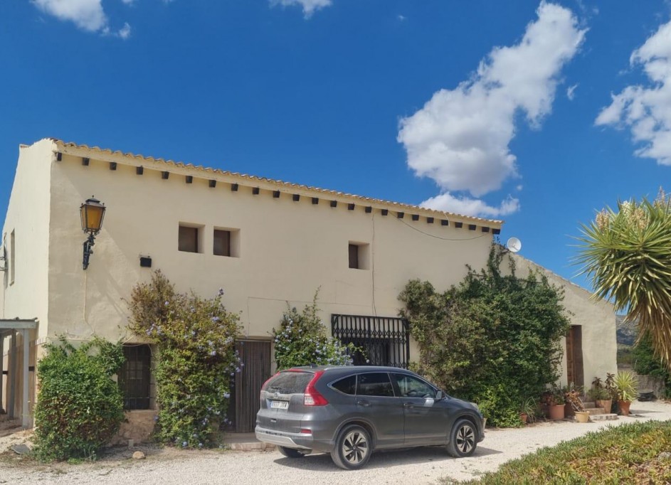 Herverkoop - Stadswoning -
Lel - Lel Alicante