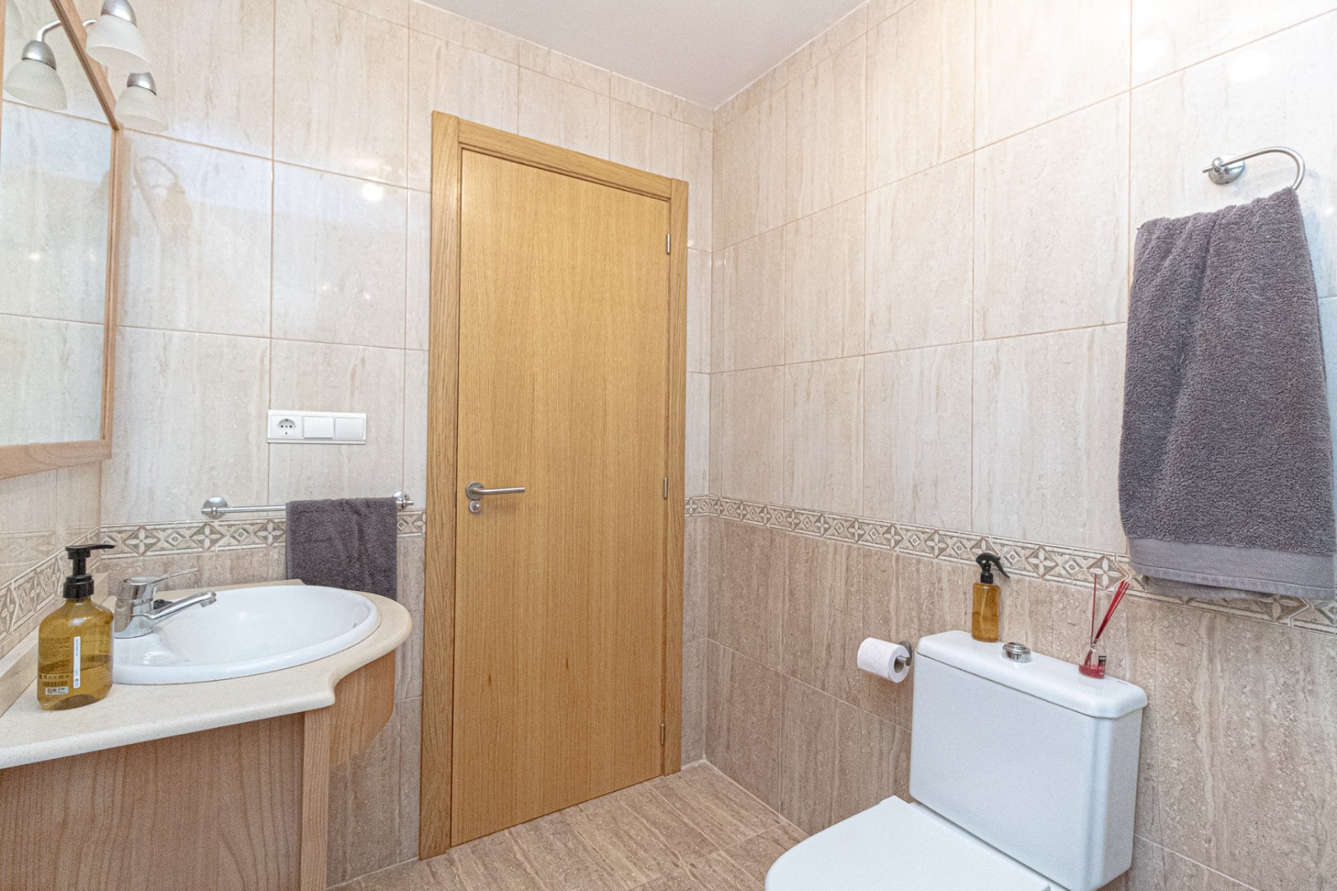 Herverkoop - Stadswoning -
Lomas de Cabo Roig