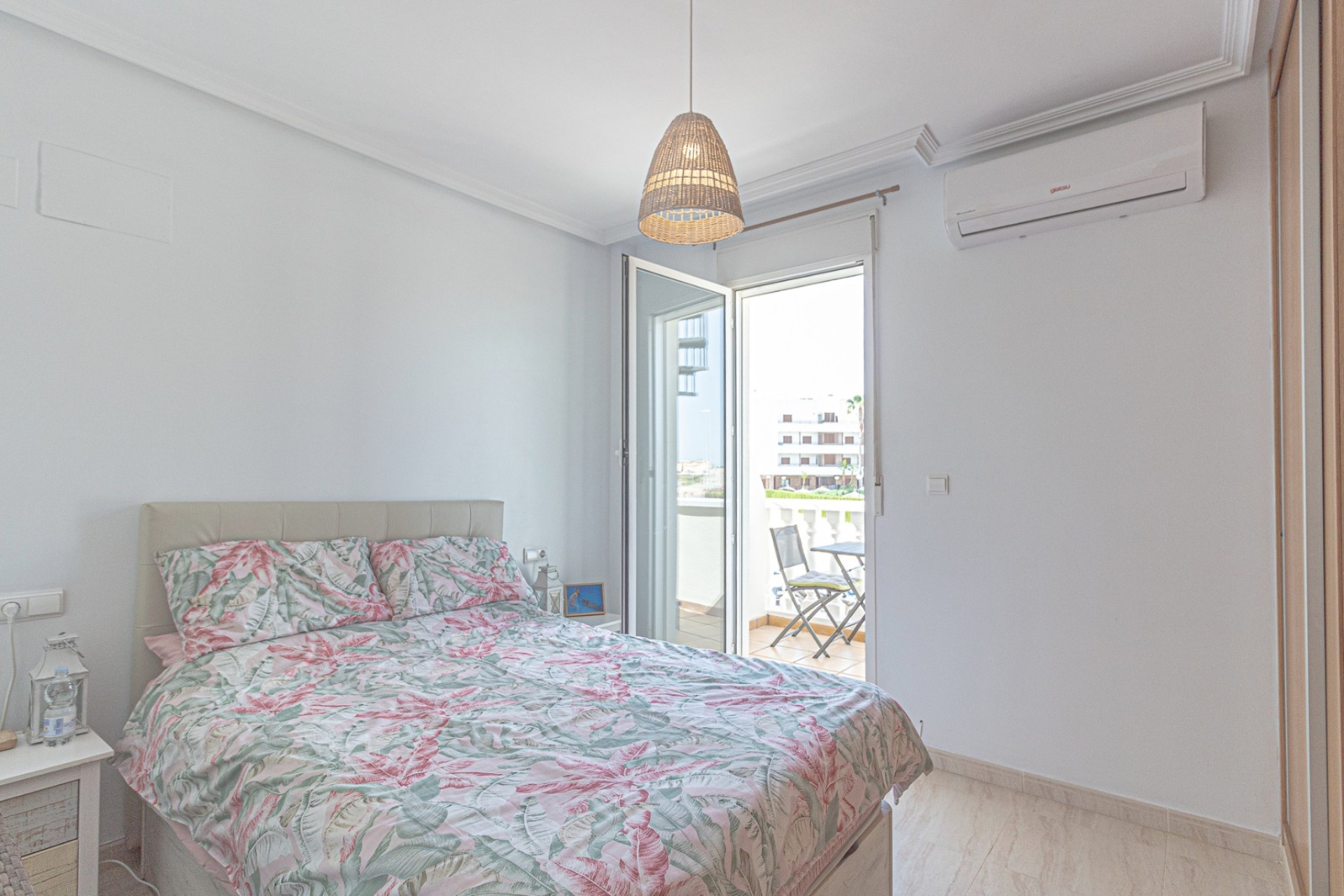 Herverkoop - Stadswoning -
Lomas de Cabo Roig