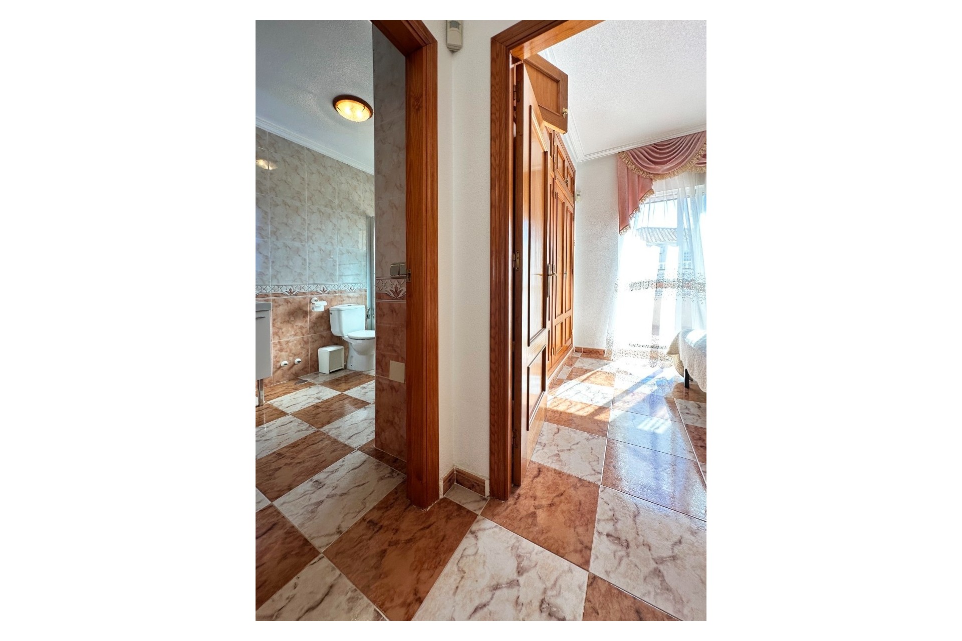 Herverkoop - Stadswoning -
Orihuela Costa - Cabo Roig