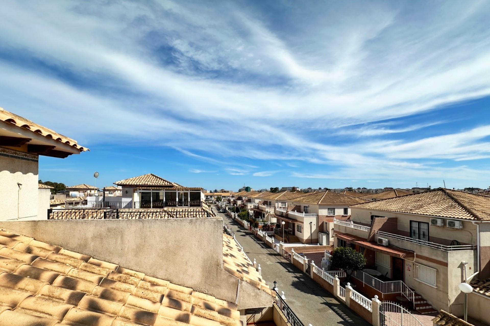 Herverkoop - Stadswoning -
Orihuela Costa - Cabo Roig