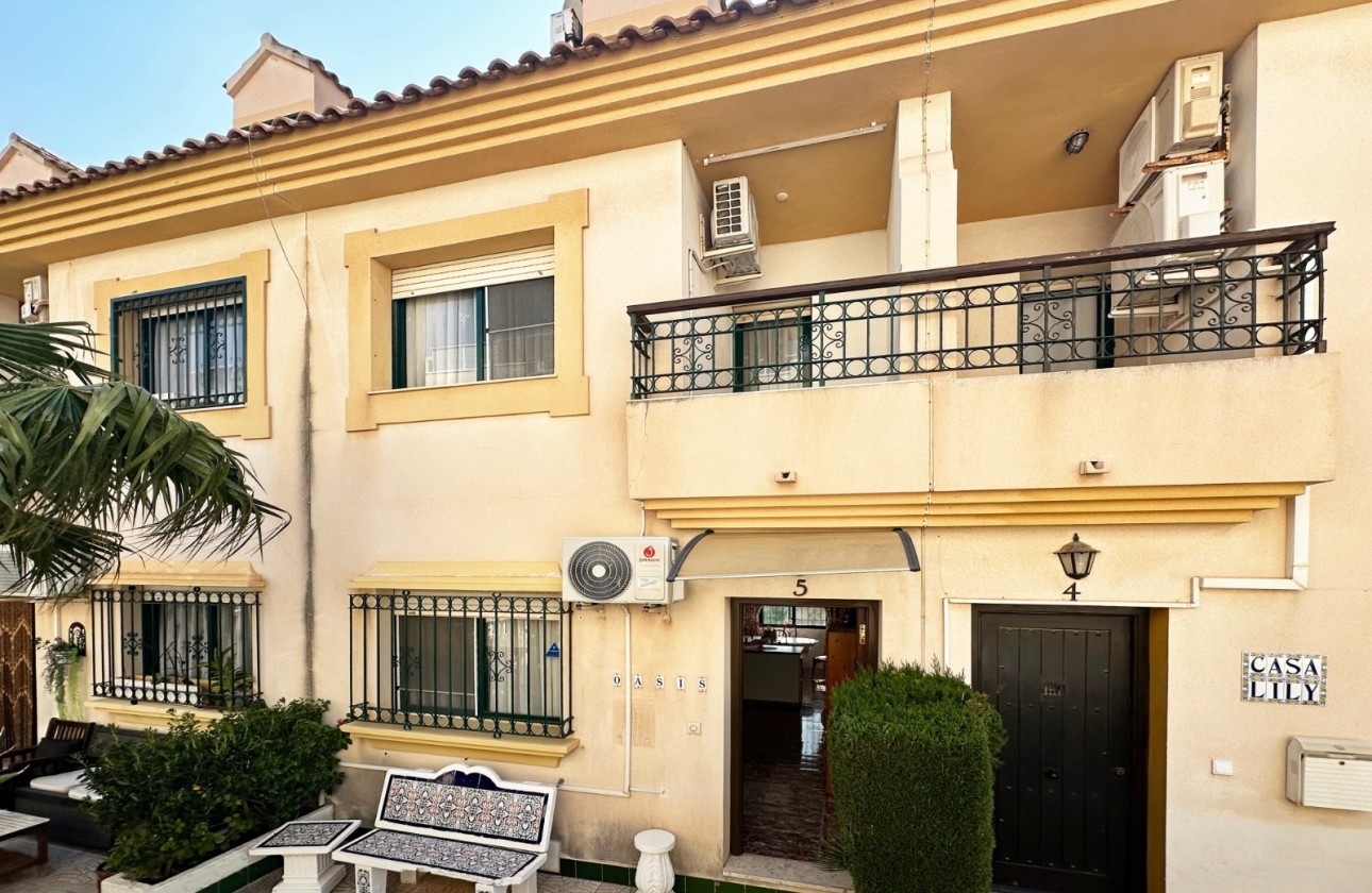 Herverkoop - Stadswoning -
Orihuela Costa - Costa Blanca