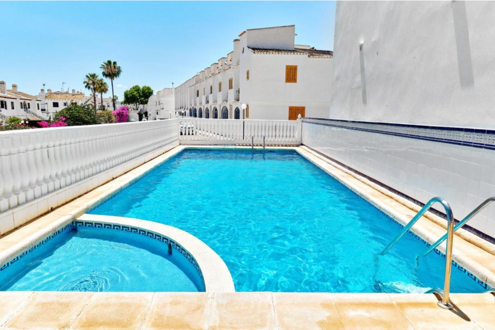 Herverkoop - Stadswoning -
Orihuela Costa - Costa Blanca