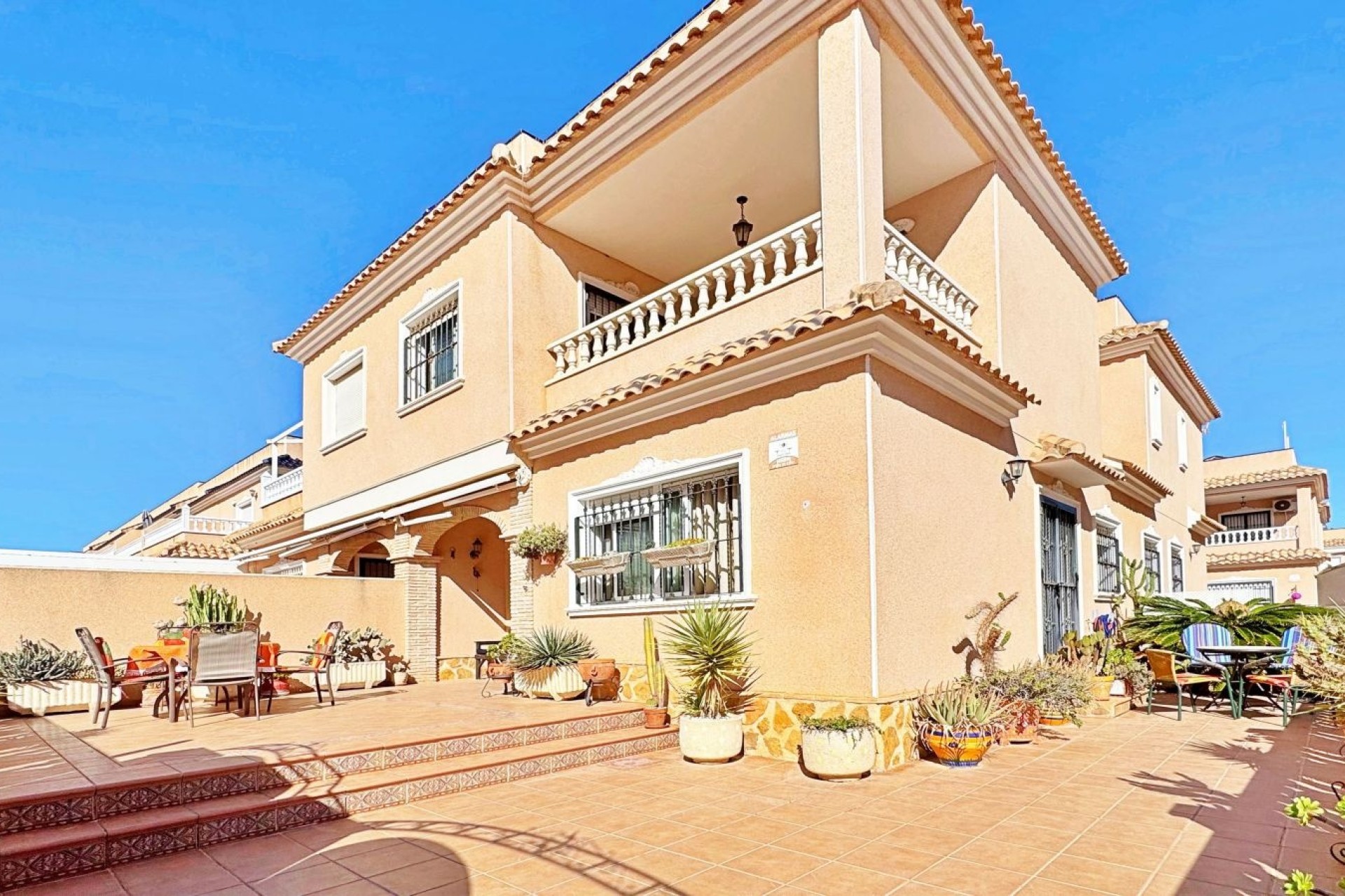 Herverkoop - Stadswoning -
Orihuela Costa - Costa Blanca