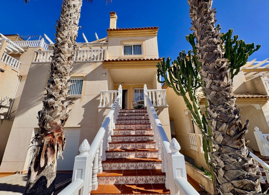 Herverkoop - Stadswoning -
Orihuela Costa - Las Filipinas