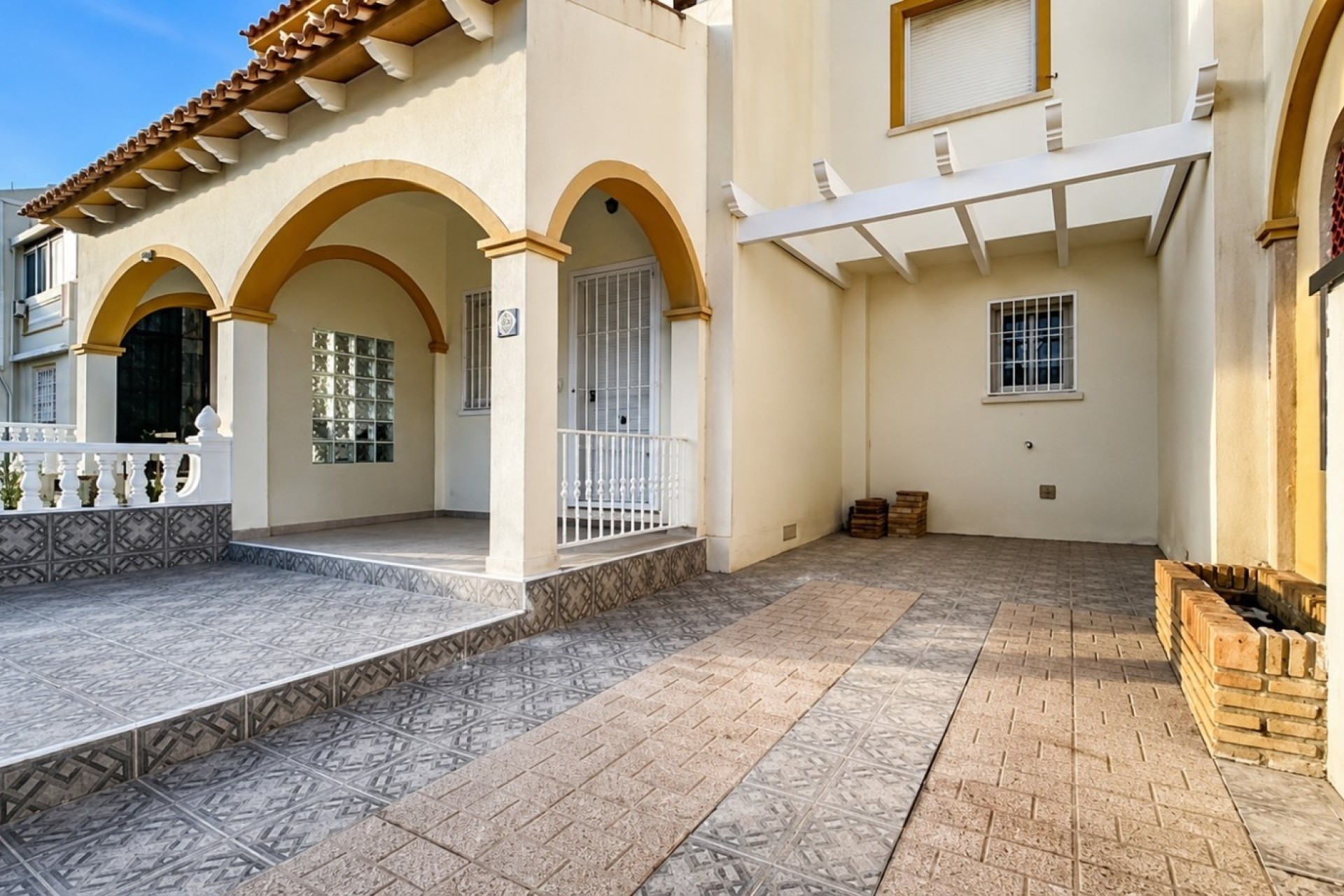 Herverkoop - Stadswoning -
Orihuela Costa - Los Almendros