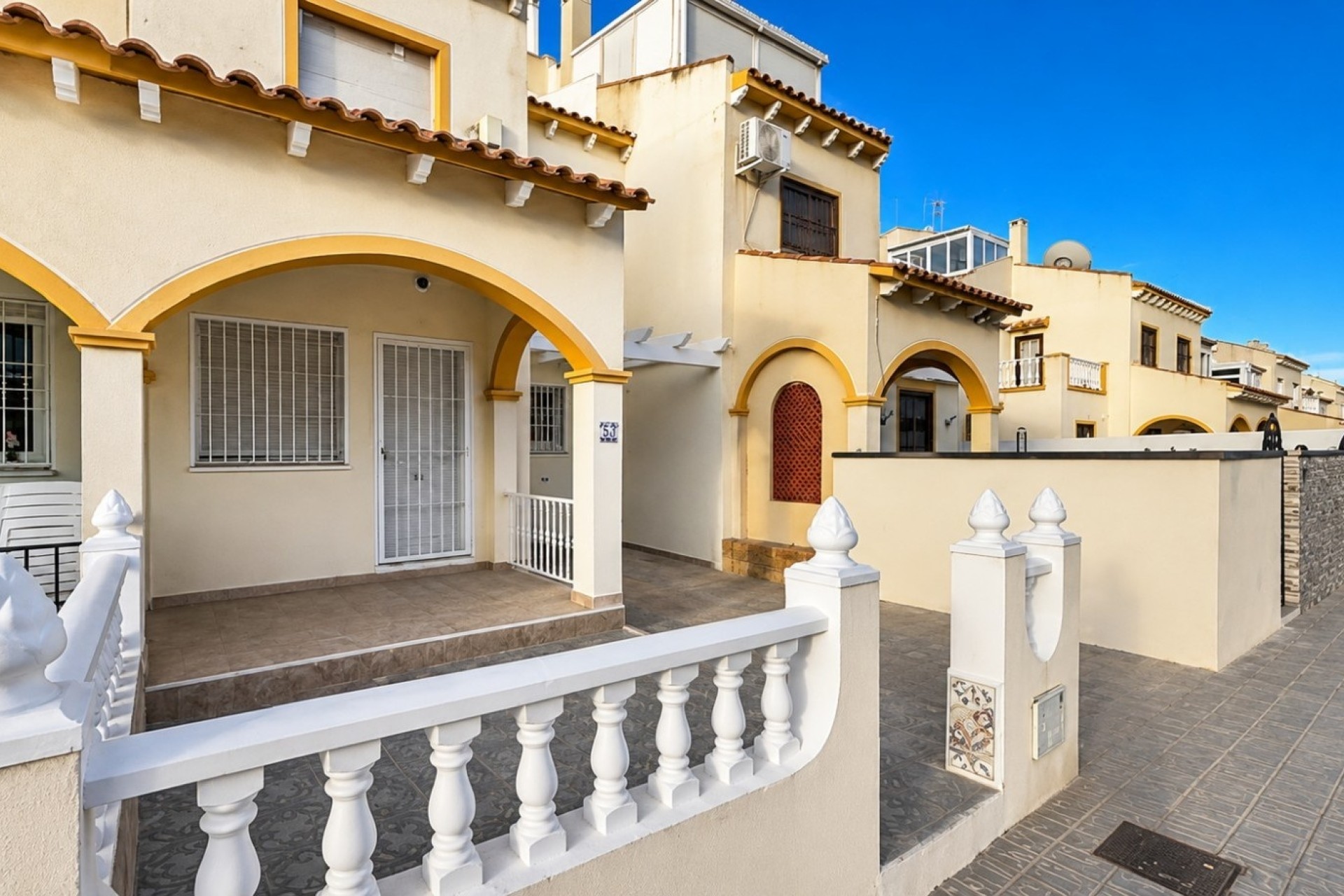 Herverkoop - Stadswoning -
Orihuela Costa - Los Almendros