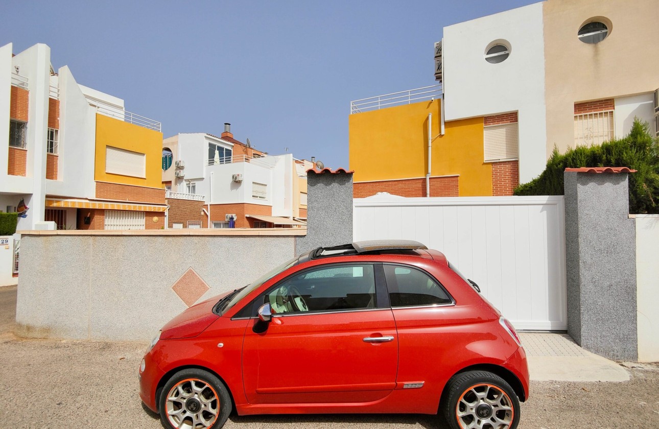 Herverkoop - Stadswoning -
Orihuela Costa - Los Altos