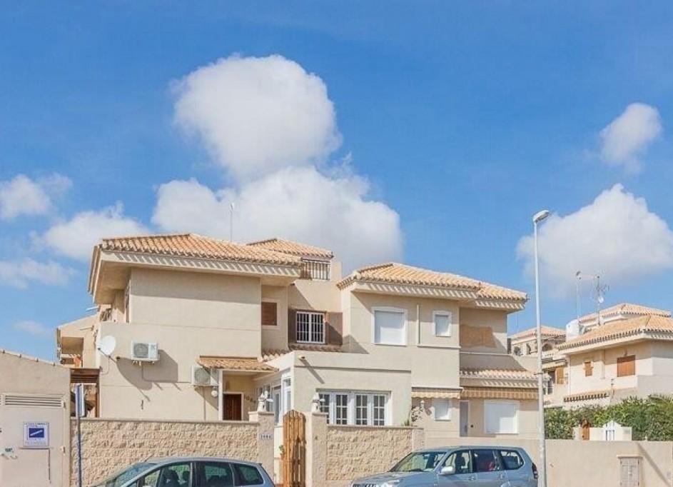 Herverkoop - Stadswoning -
Orihuela Costa - Playa Flamenca