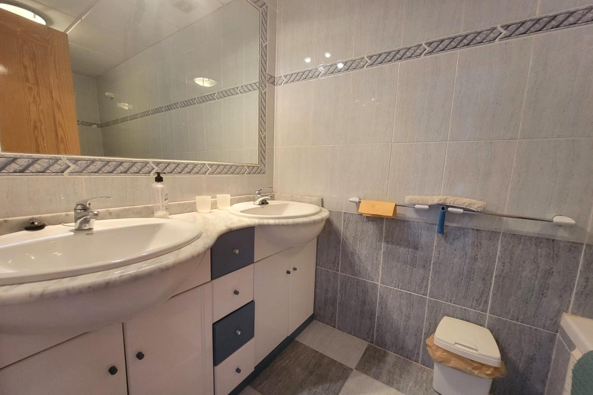 Herverkoop - Stadswoning -
Orihuela Costa - Playa Flamenca