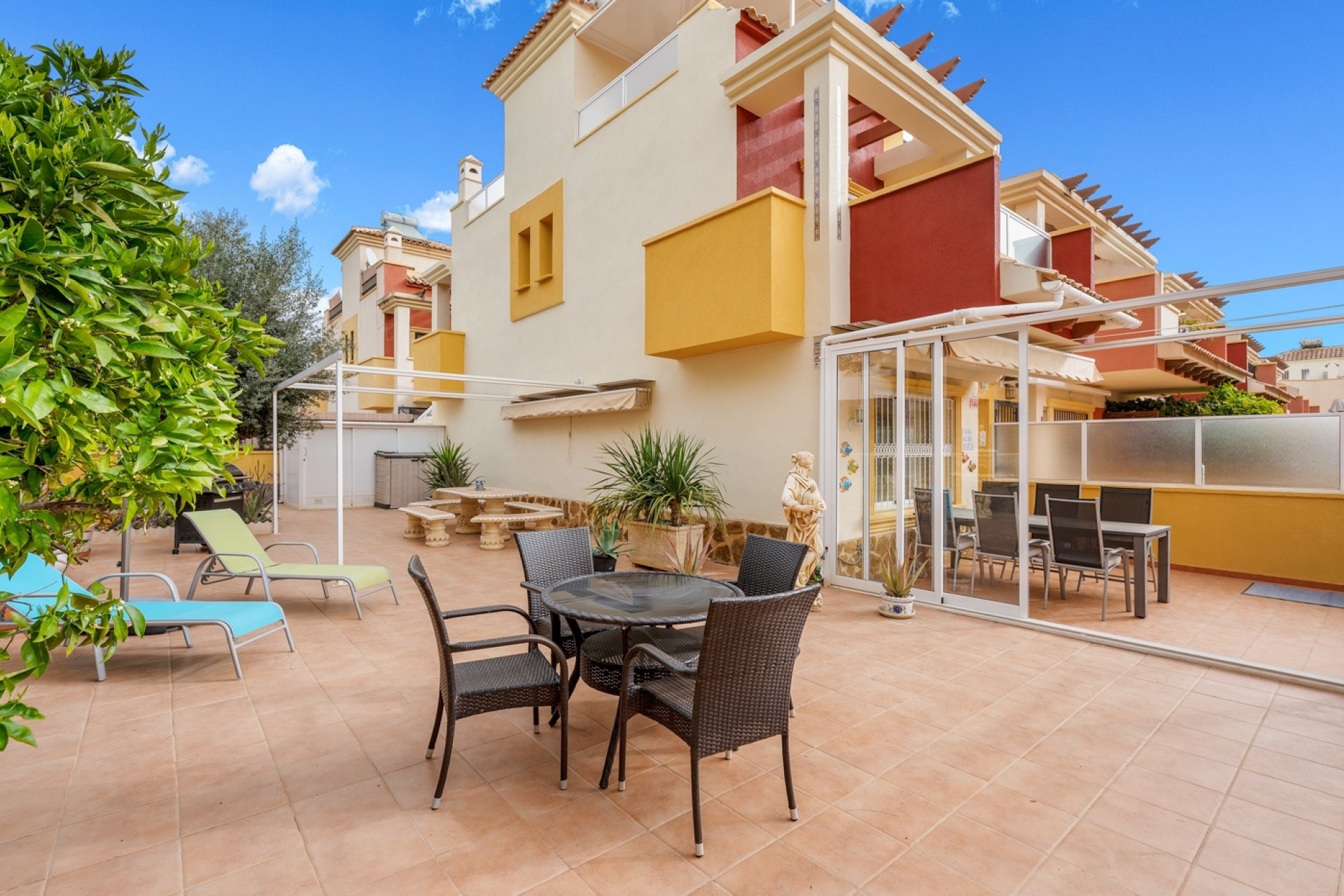 Herverkoop - Stadswoning -
Orihuela Costa - Villamartín