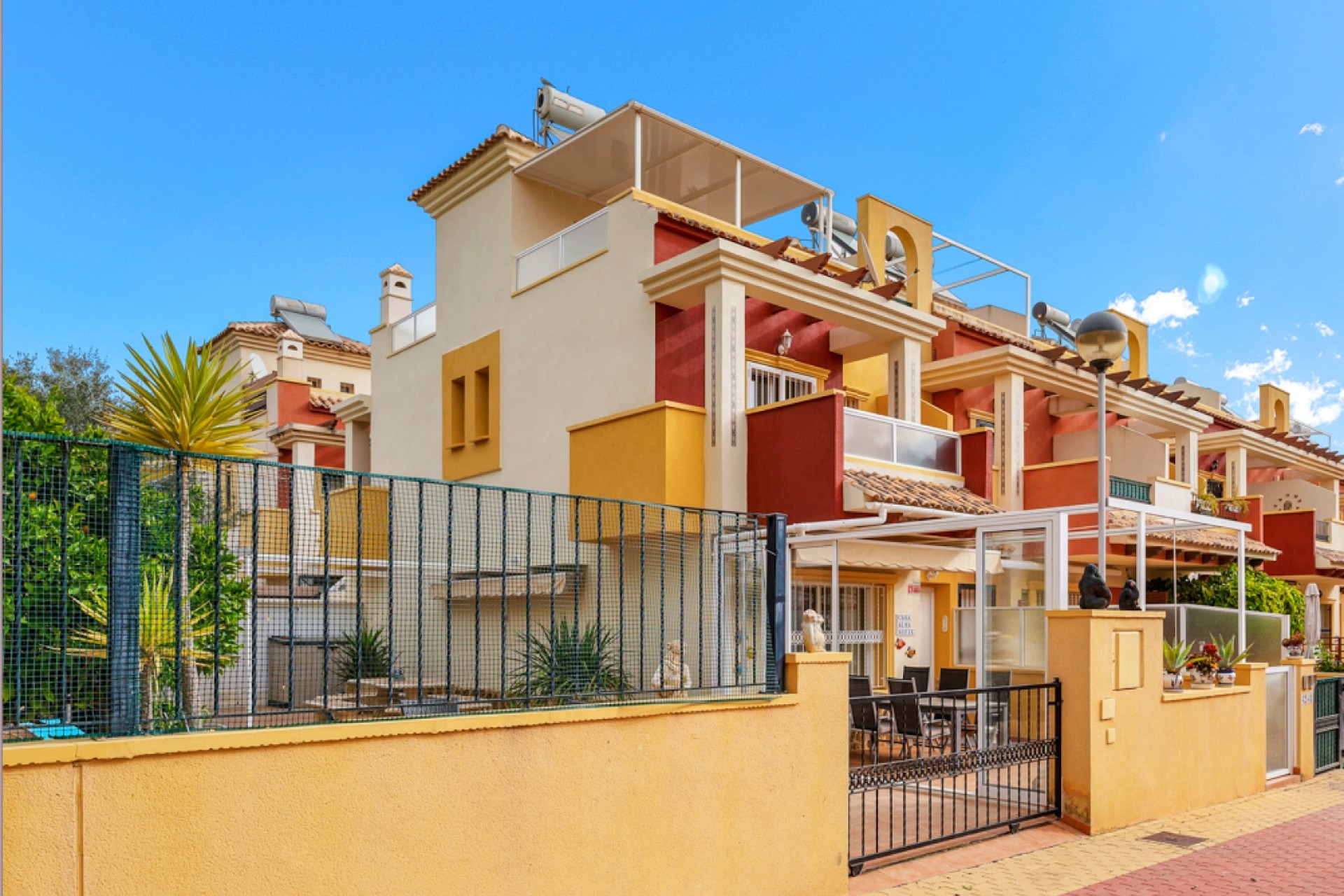 Herverkoop - Stadswoning -
Orihuela Costa - Villamartín