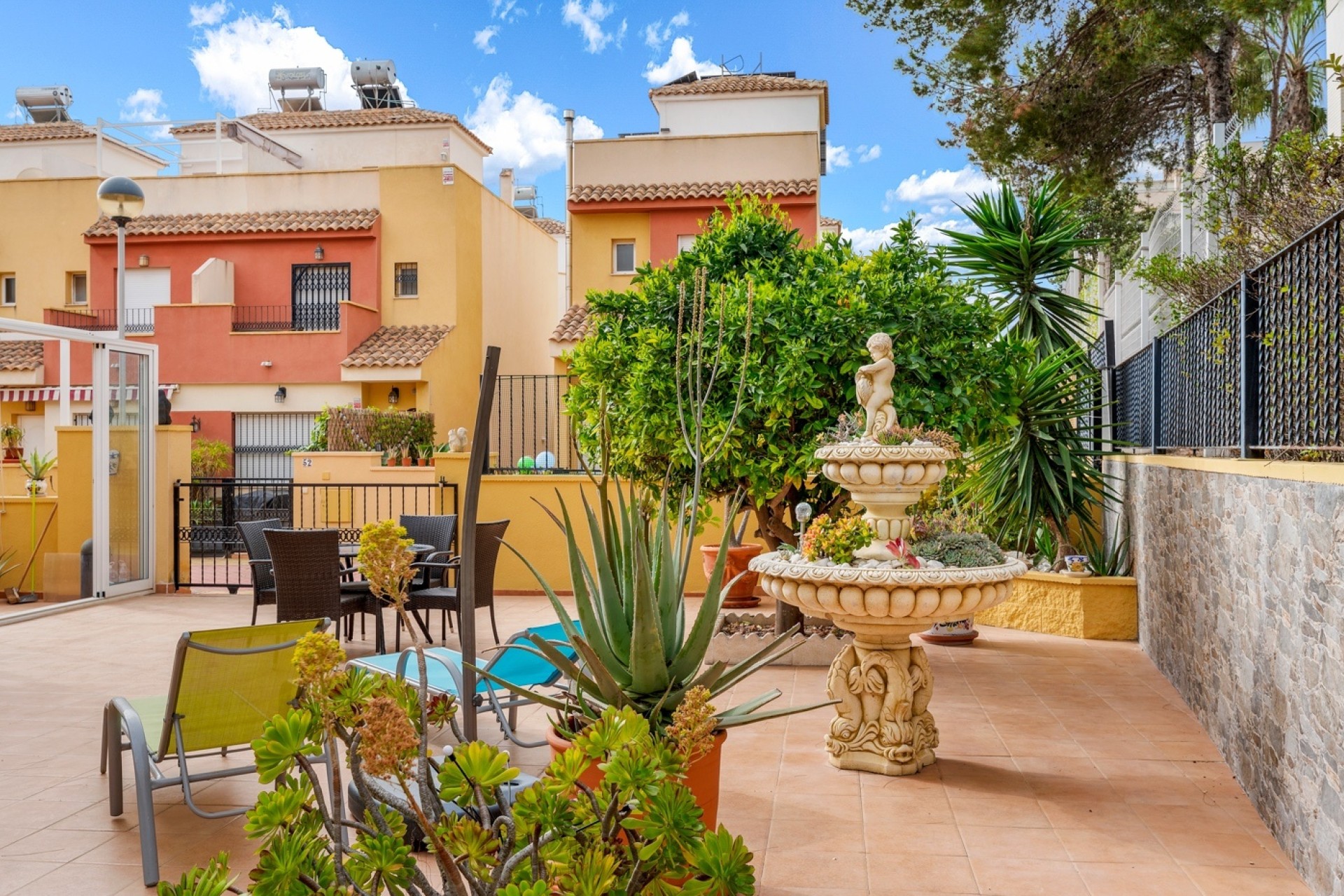 Herverkoop - Stadswoning -
Orihuela Costa - Villamartín
