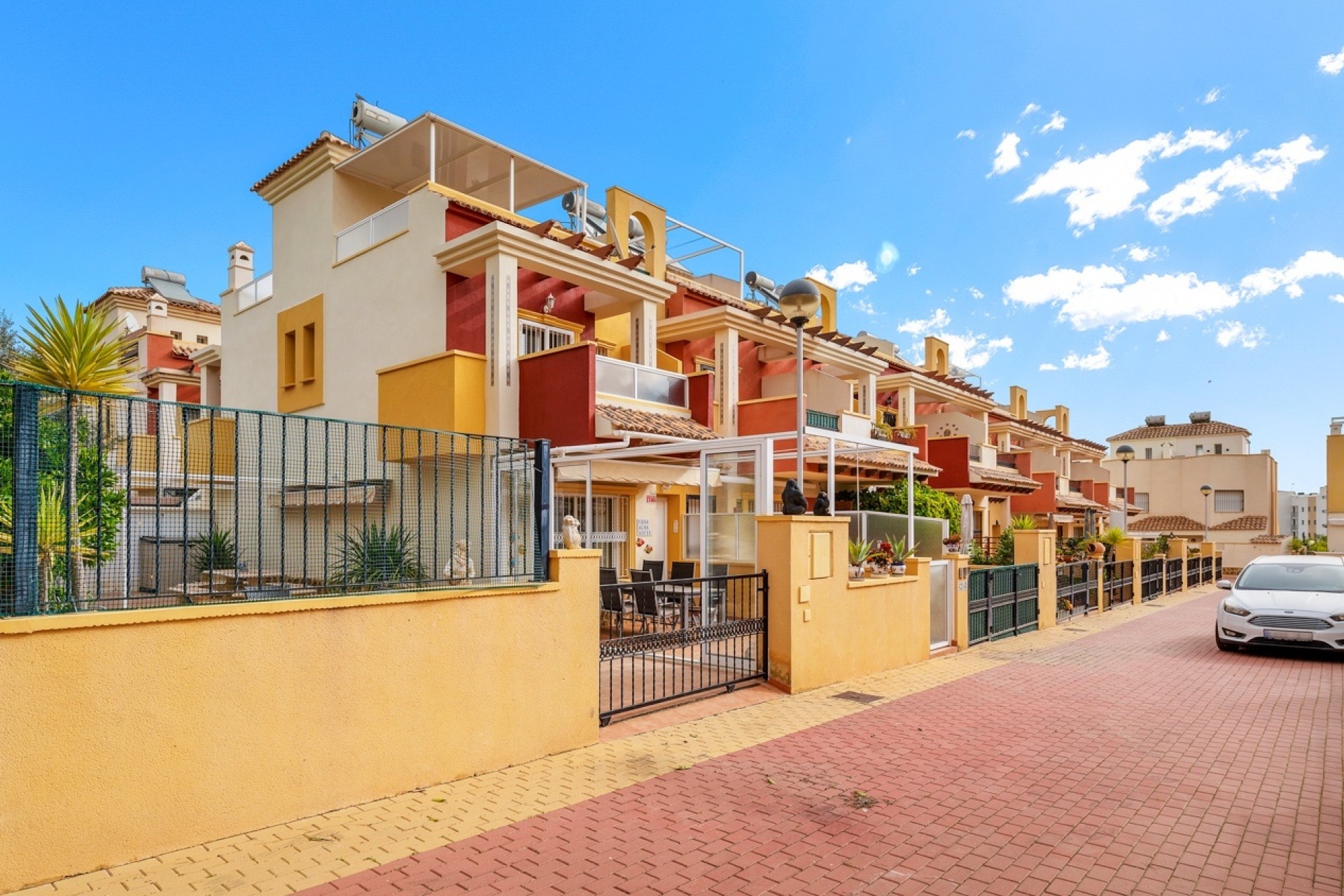 Herverkoop - Stadswoning -
Orihuela Costa - Villamartín
