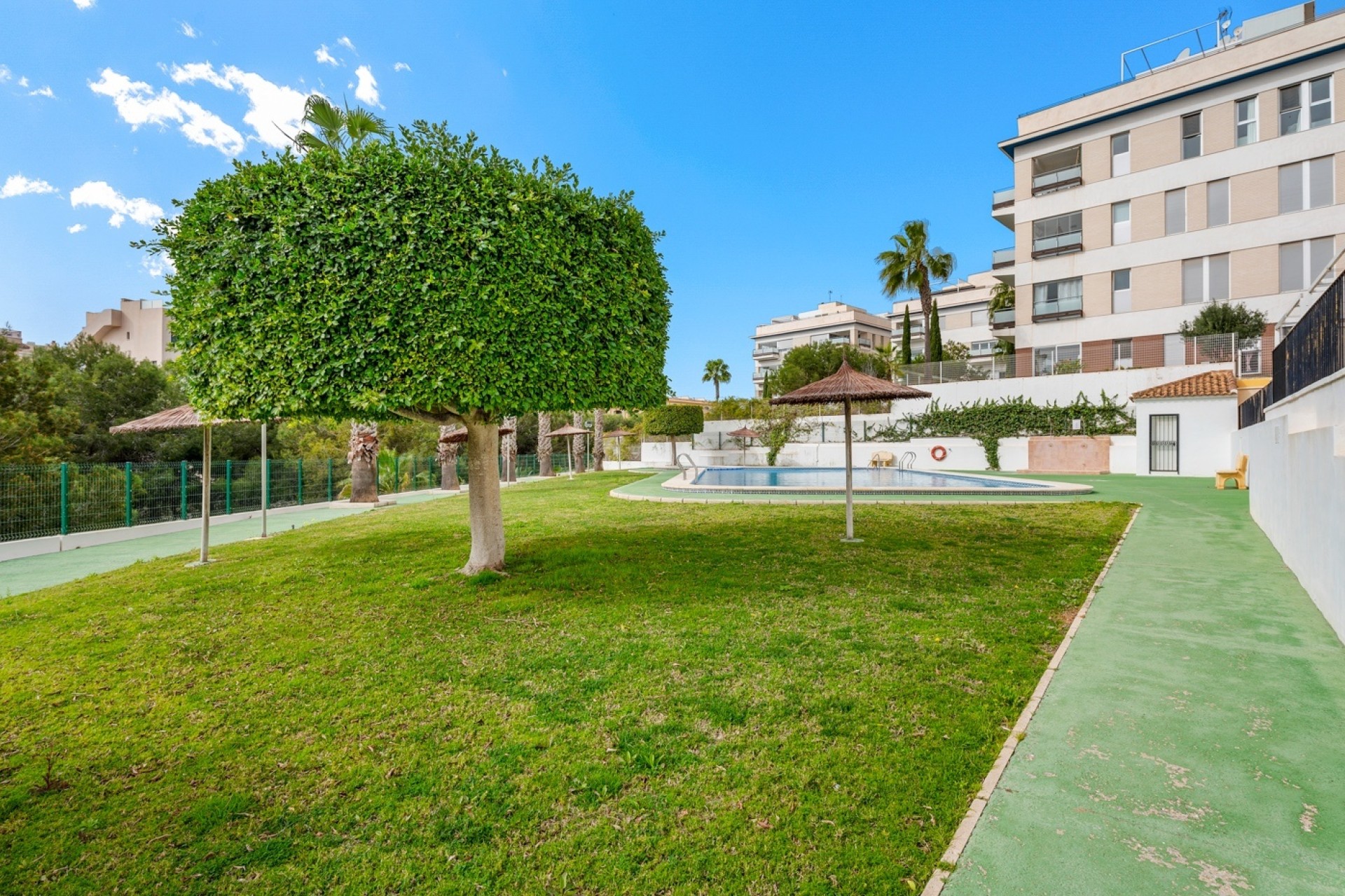 Herverkoop - Stadswoning -
Orihuela Costa - Villamartín