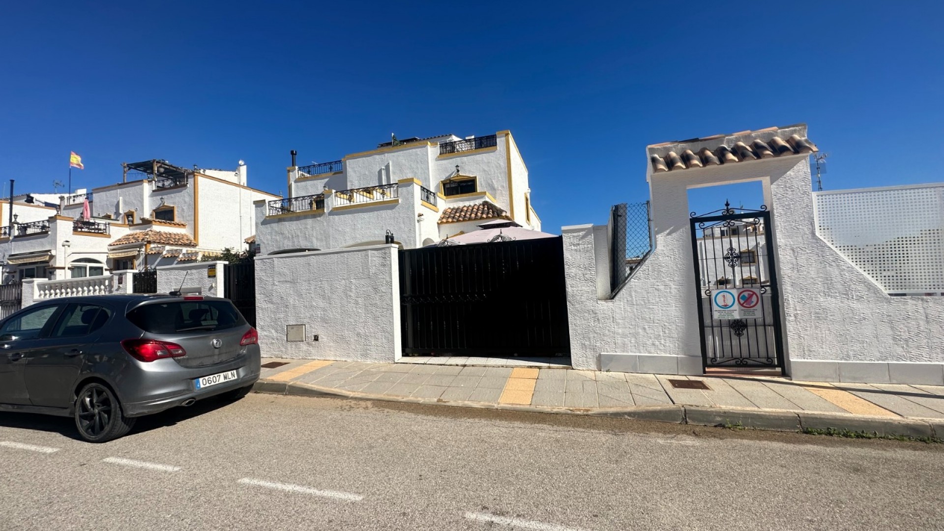 Herverkoop - Stadswoning -
Orihuela - Entre Naranjos - Vistabella