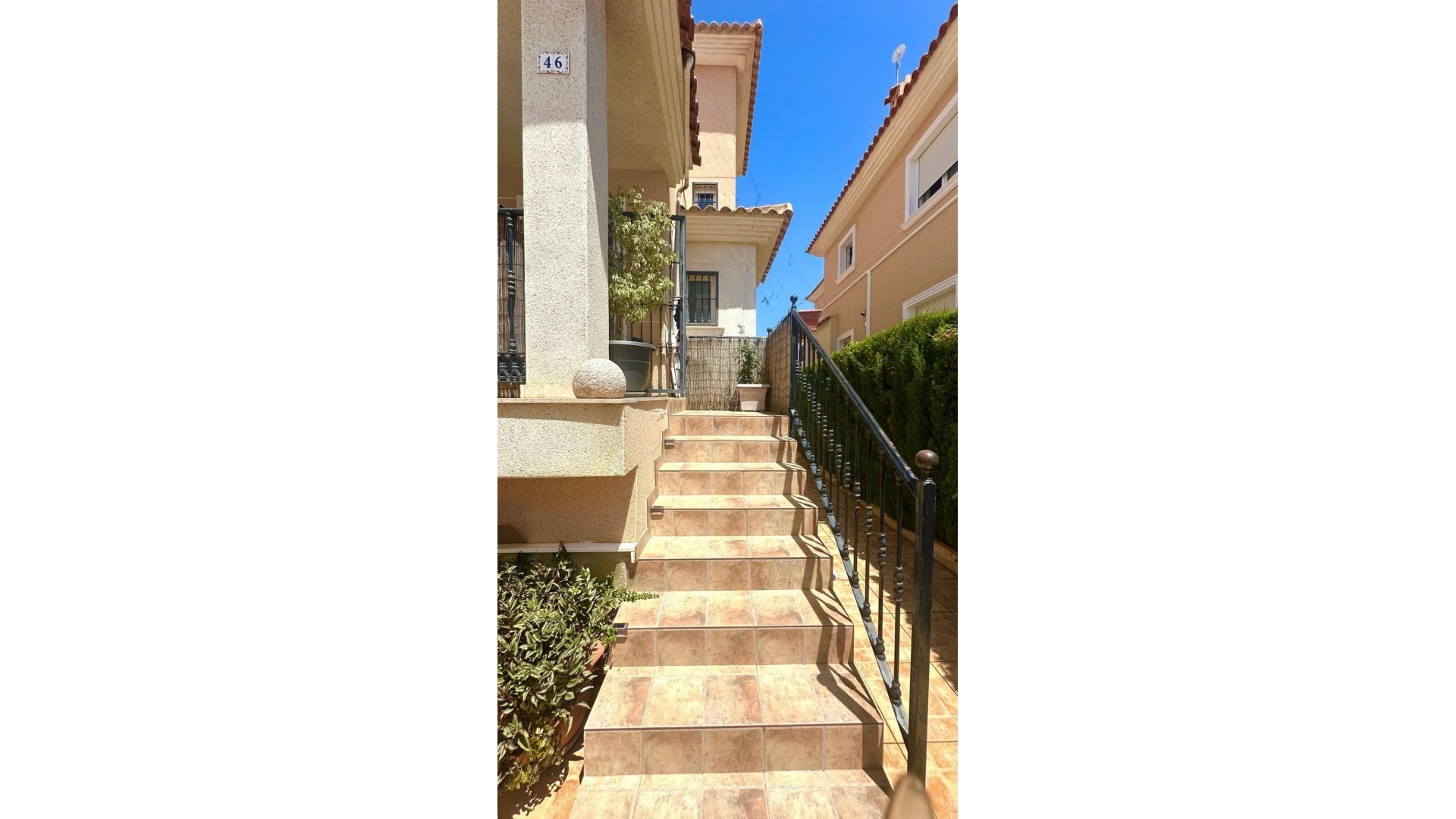 Herverkoop - Stadswoning -
Orihuela - Urbanización Perla del Mar