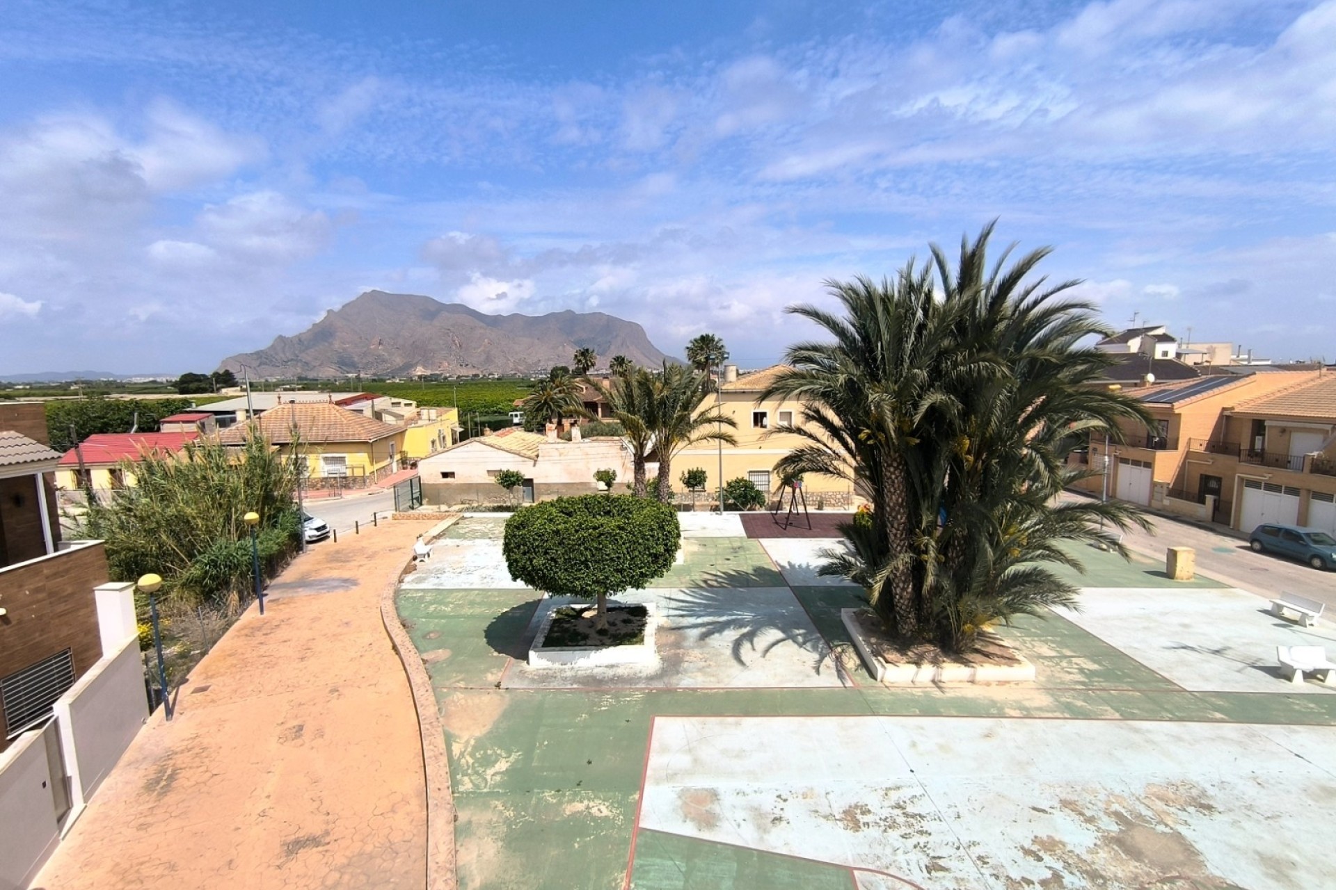 Herverkoop - Stadswoning -
Orihuela