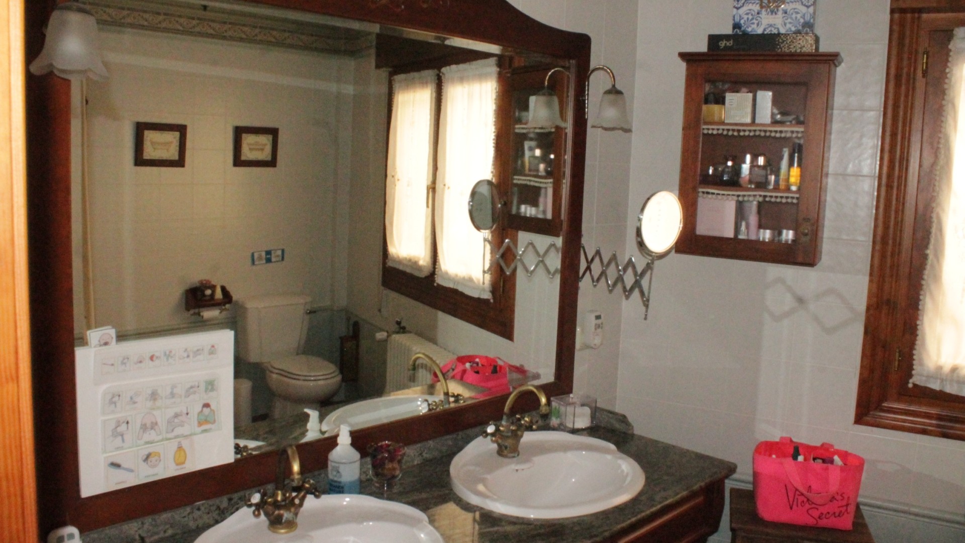 Herverkoop - Stadswoning -
Pinoso - Pinoso Alicante