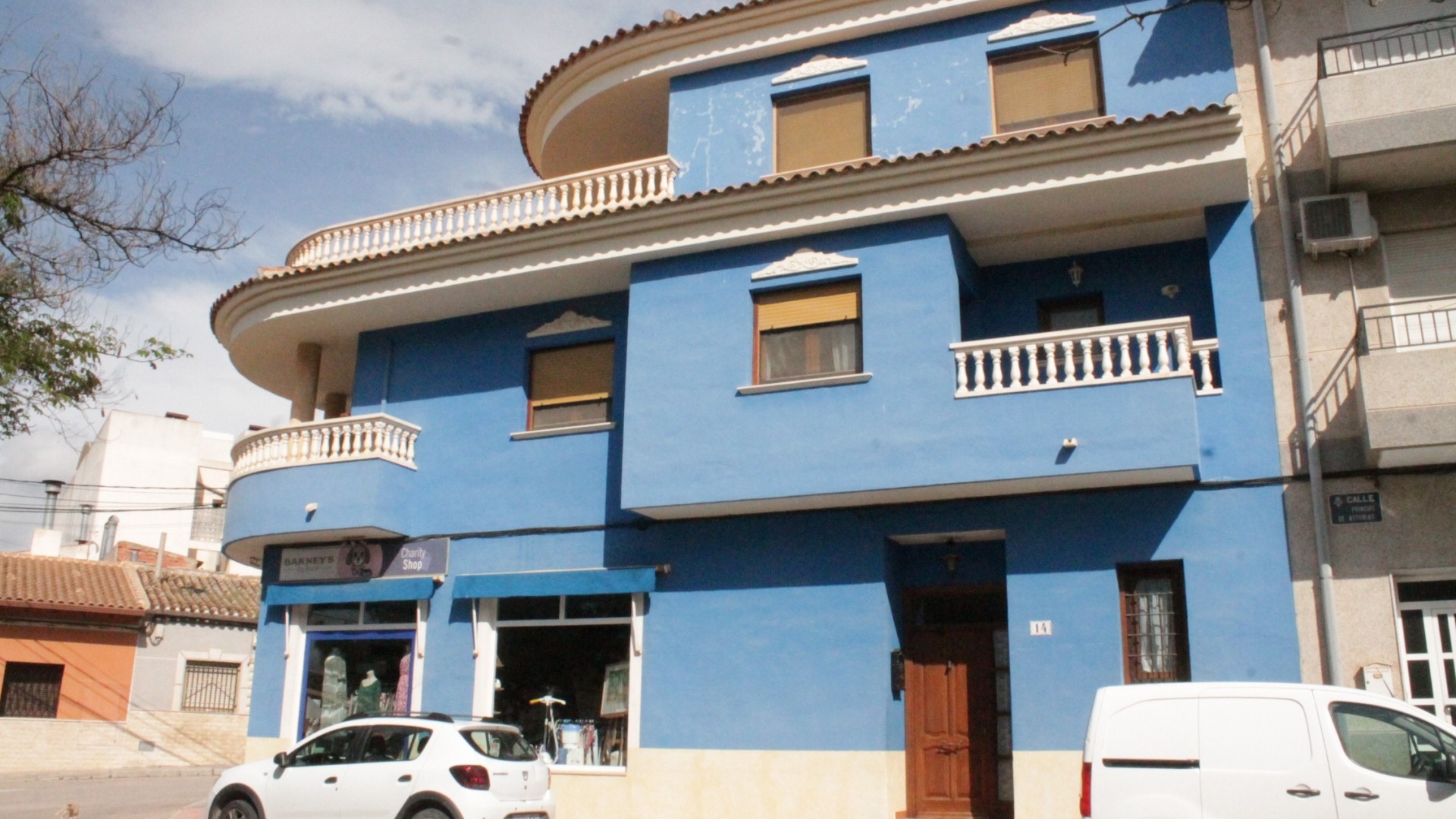 Herverkoop - Stadswoning -
Pinoso - Pinoso Alicante