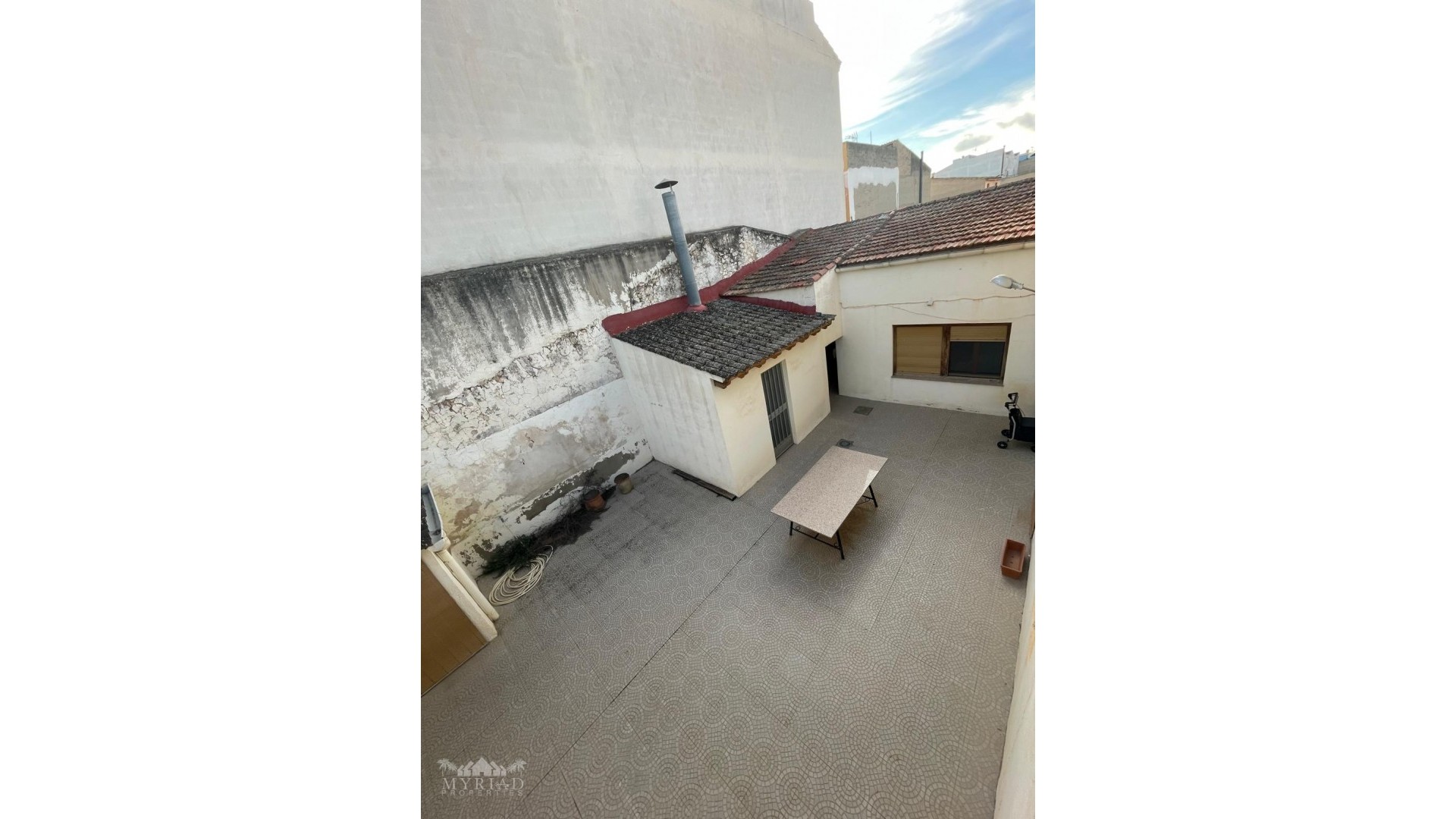 Herverkoop - Stadswoning -
Pinoso - Pinoso Alicante