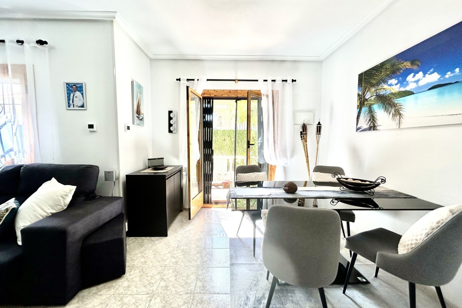 Herverkoop - Stadswoning -
Playa Flamenca - Costa Blanca
