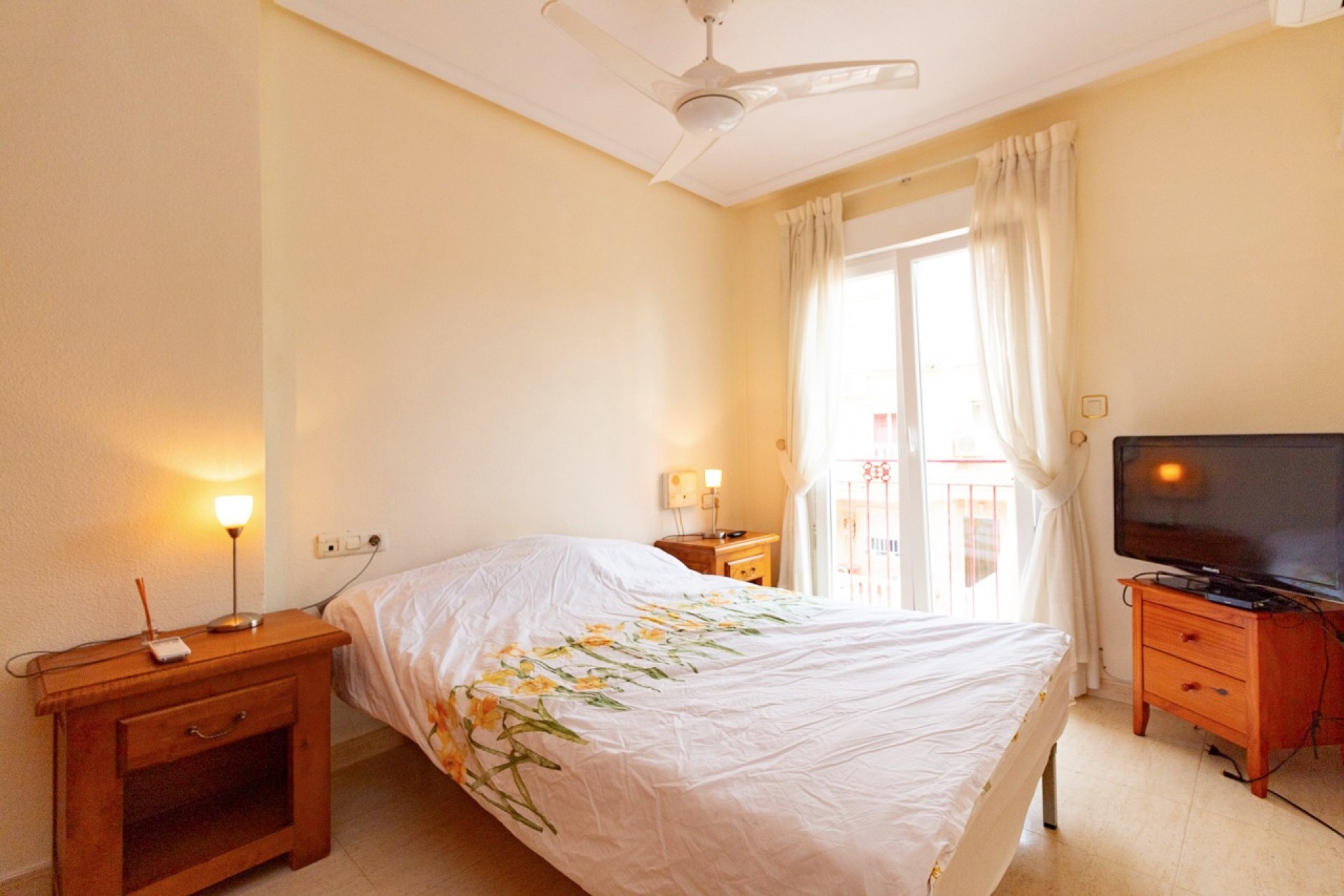 Herverkoop - Stadswoning -
Playa Flamenca