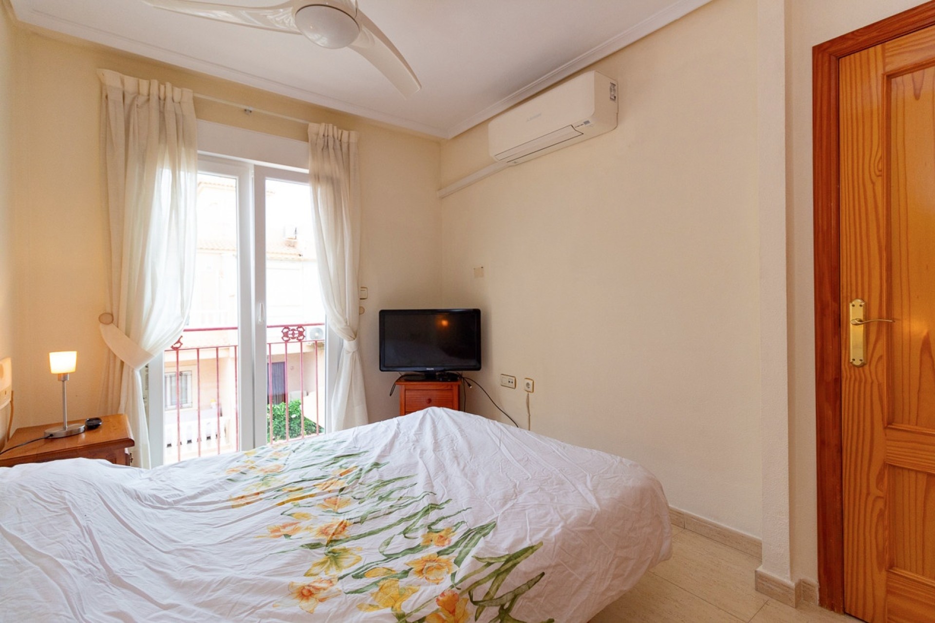 Herverkoop - Stadswoning -
Playa Flamenca