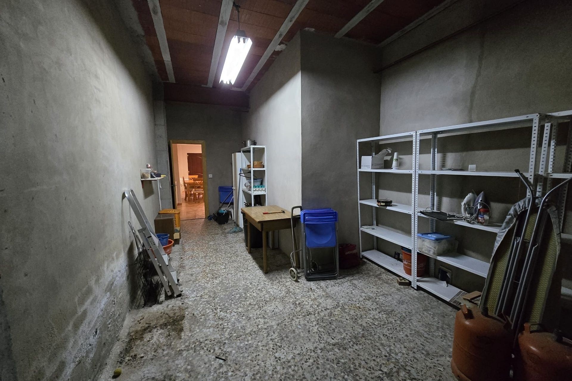 Herverkoop - Stadswoning -
Salinas