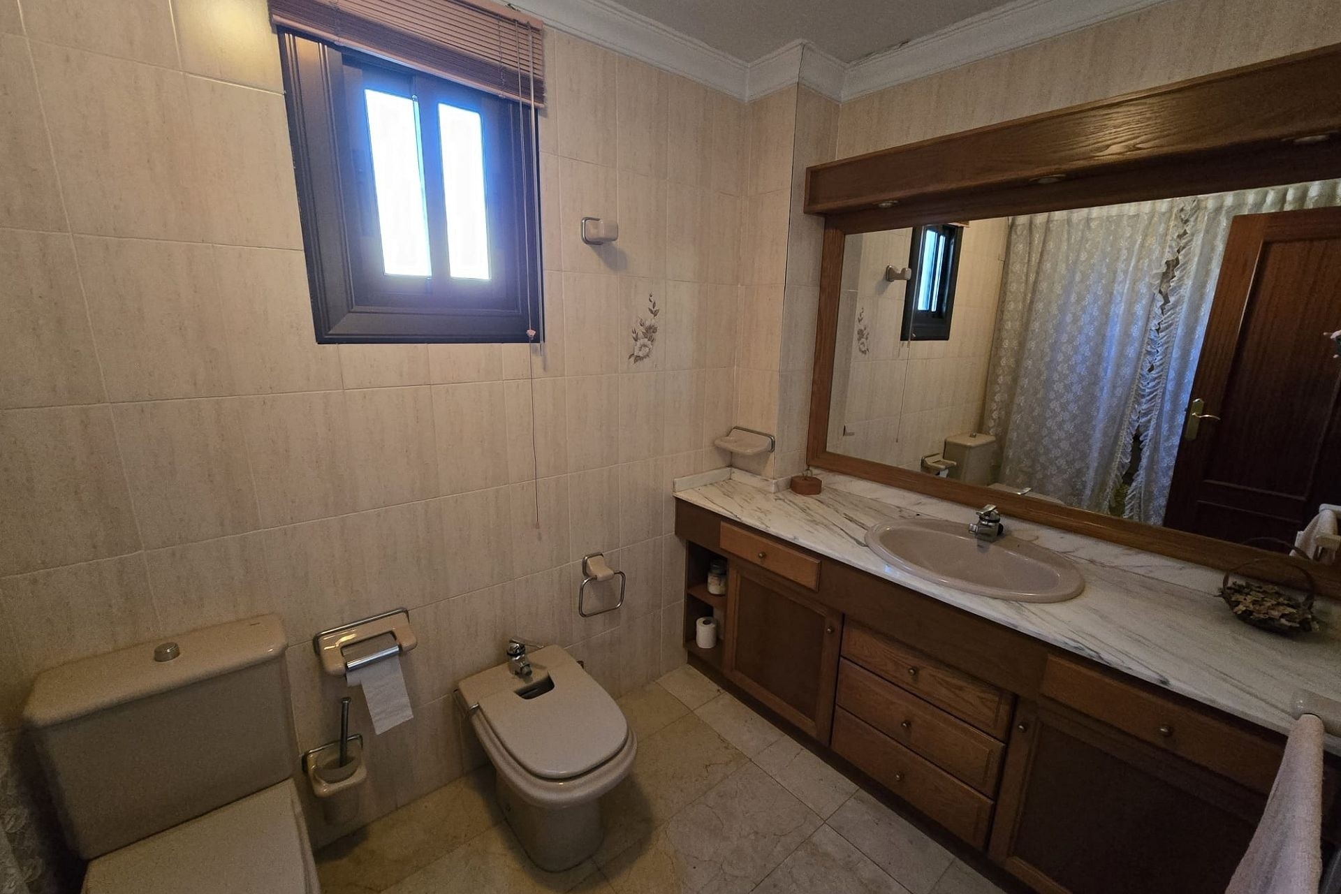 Herverkoop - Stadswoning -
Salinas