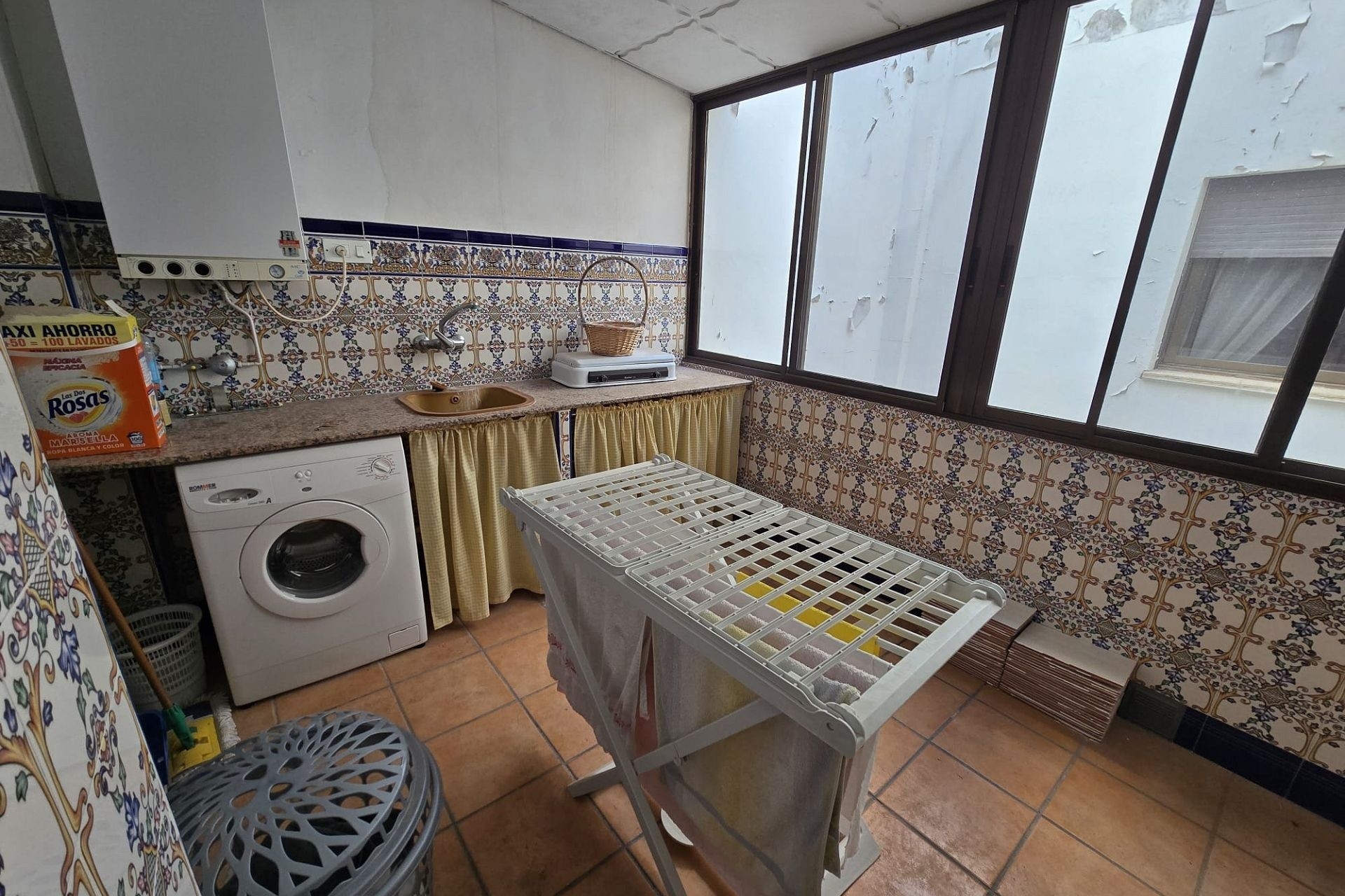 Herverkoop - Stadswoning -
Salinas