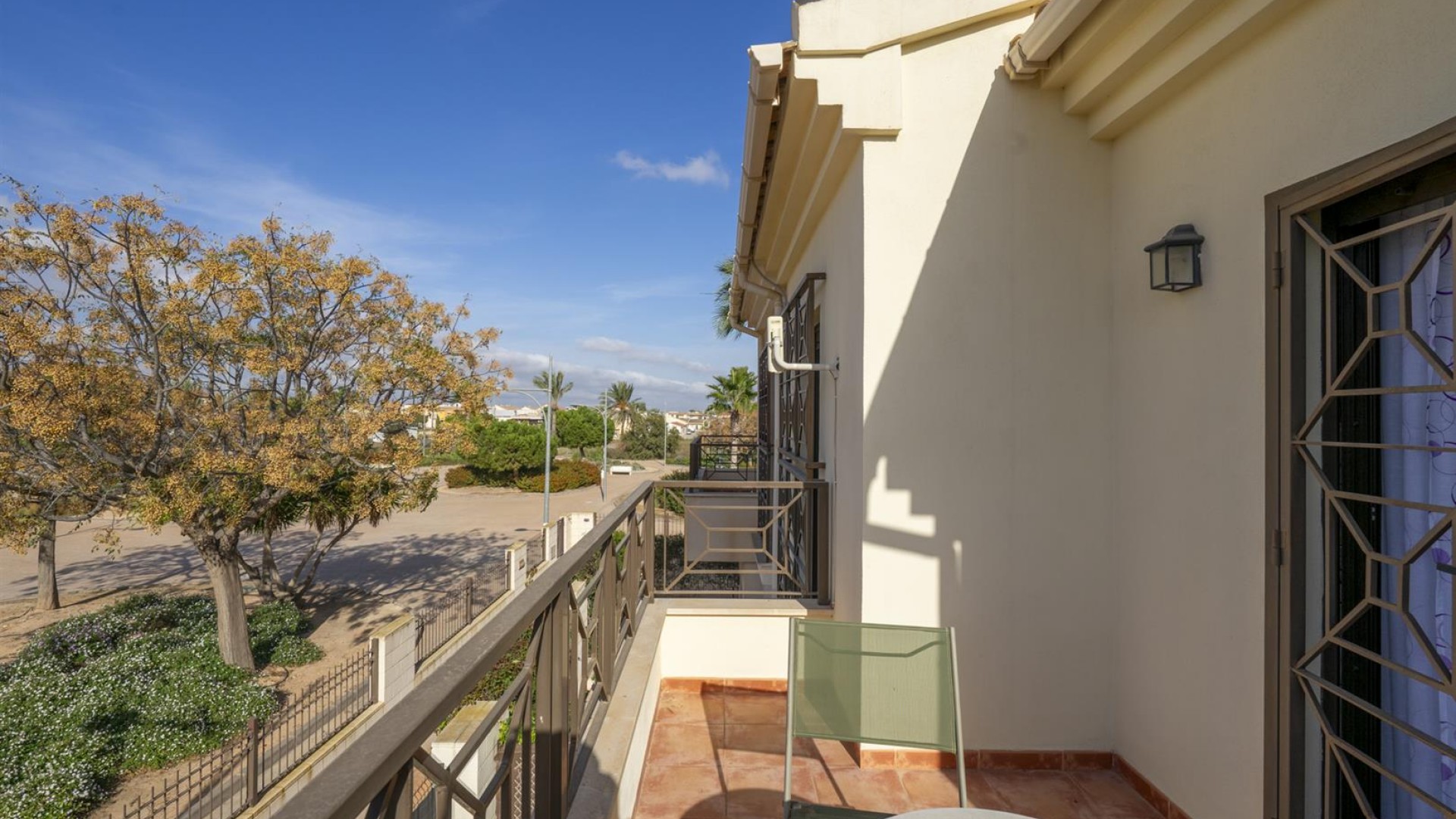 Herverkoop - Stadswoning -
SAN CAYETANO