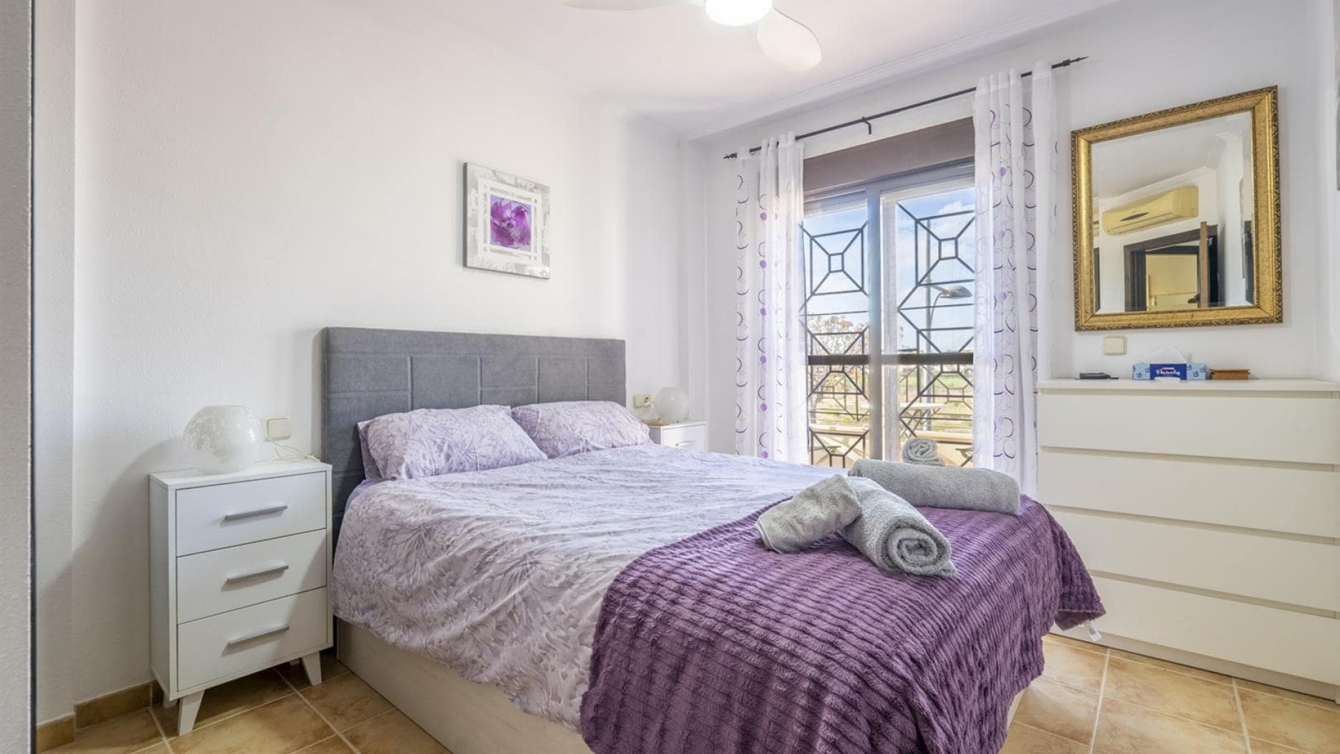 Herverkoop - Stadswoning -
SAN CAYETANO