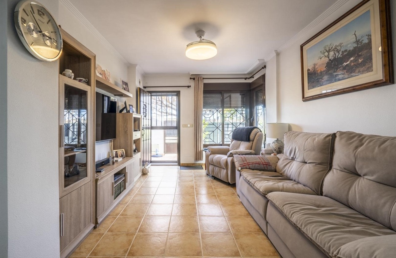 Herverkoop - Stadswoning -
SAN CAYETANO