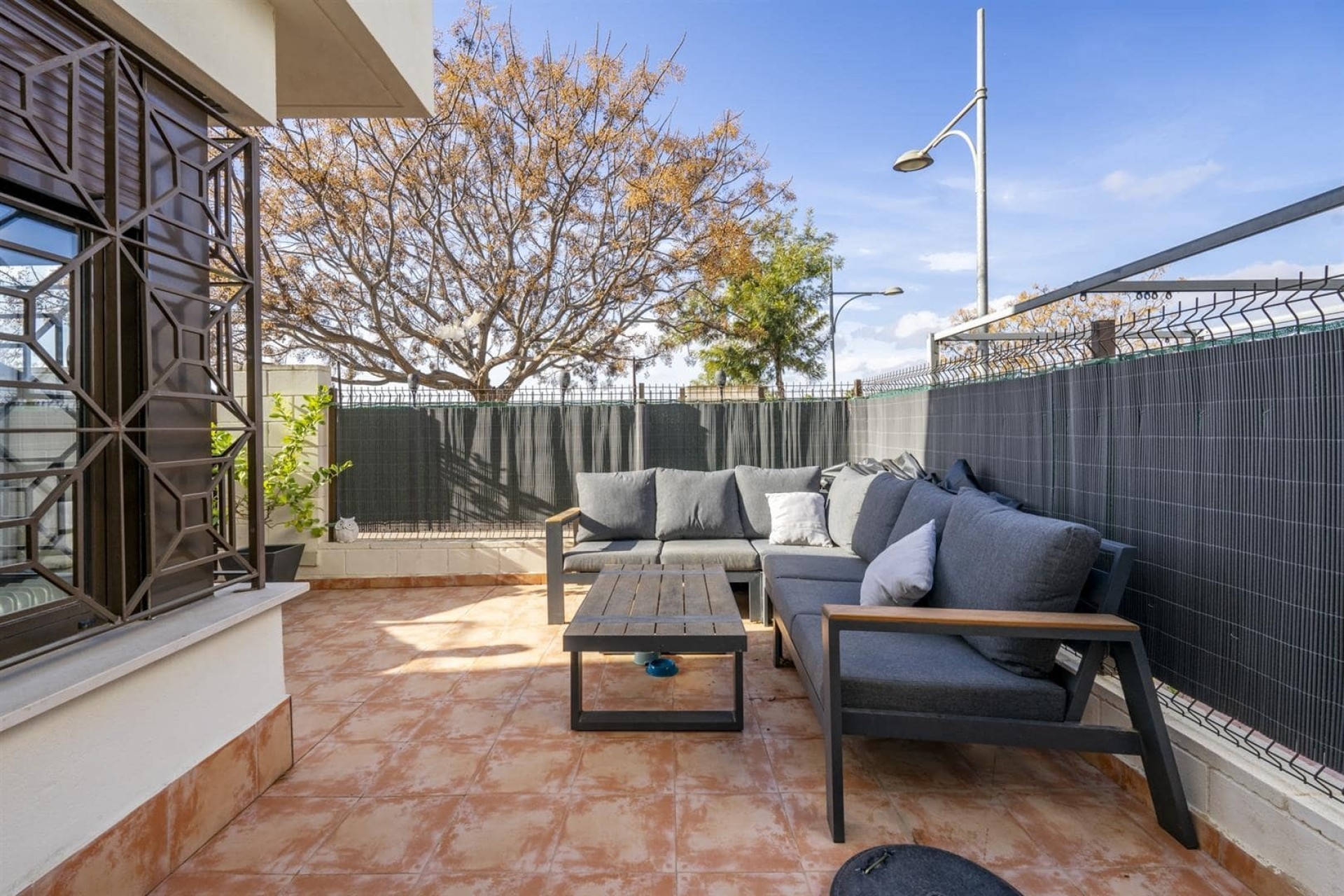 Herverkoop - Stadswoning -
SAN CAYETANO