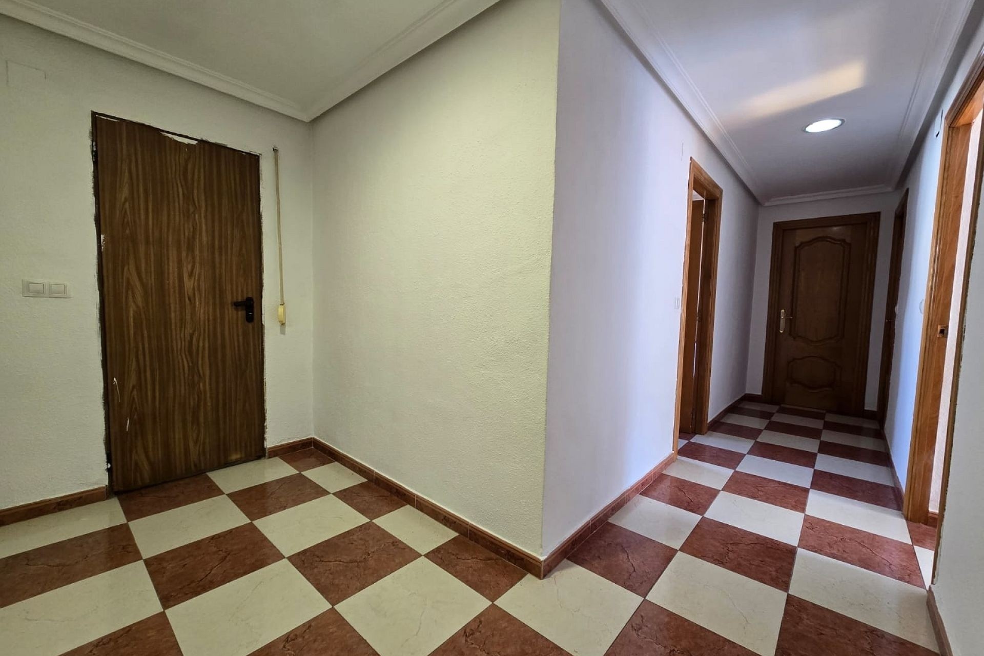 Herverkoop - Stadswoning -
SAX