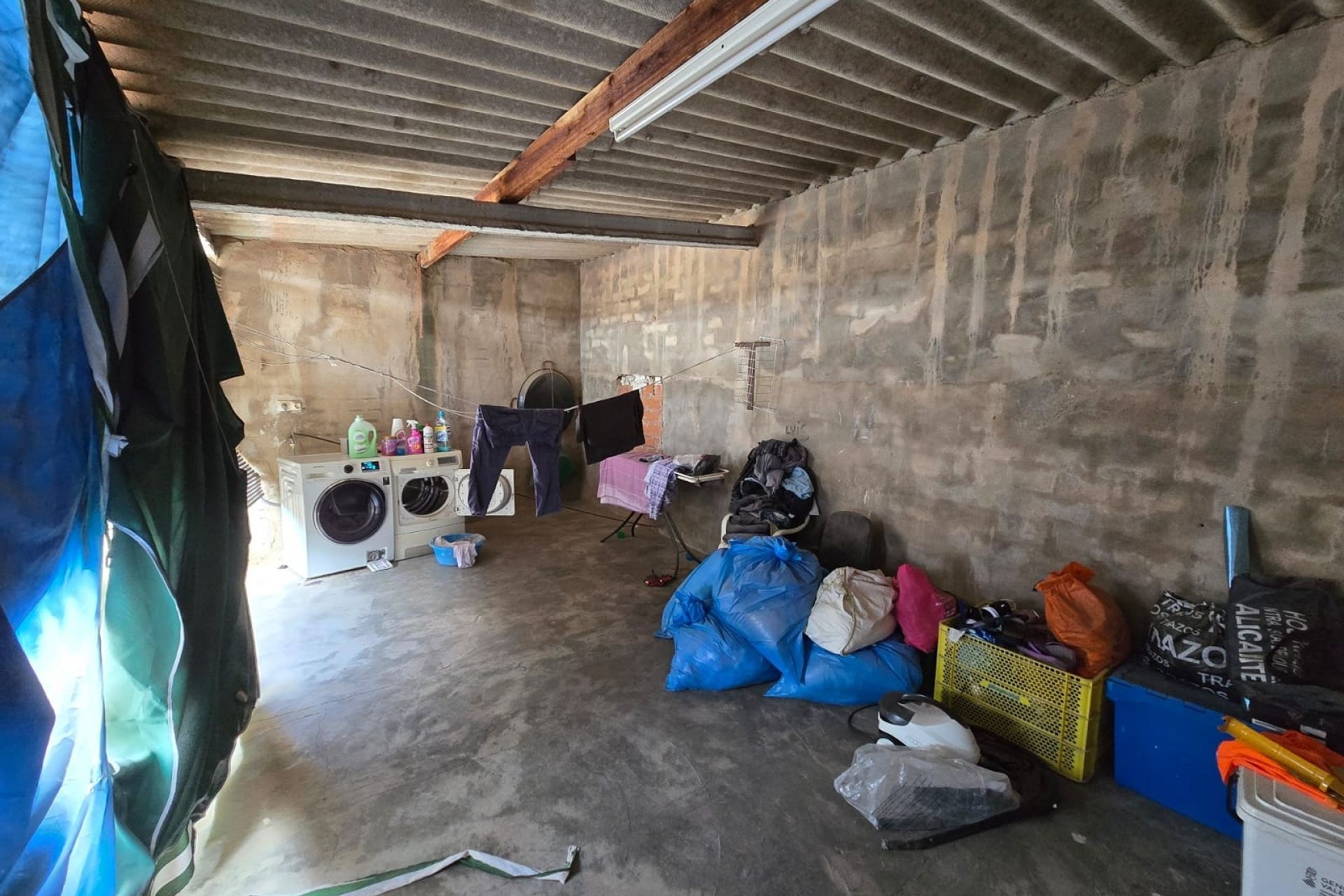 Herverkoop - Stadswoning -
SAX