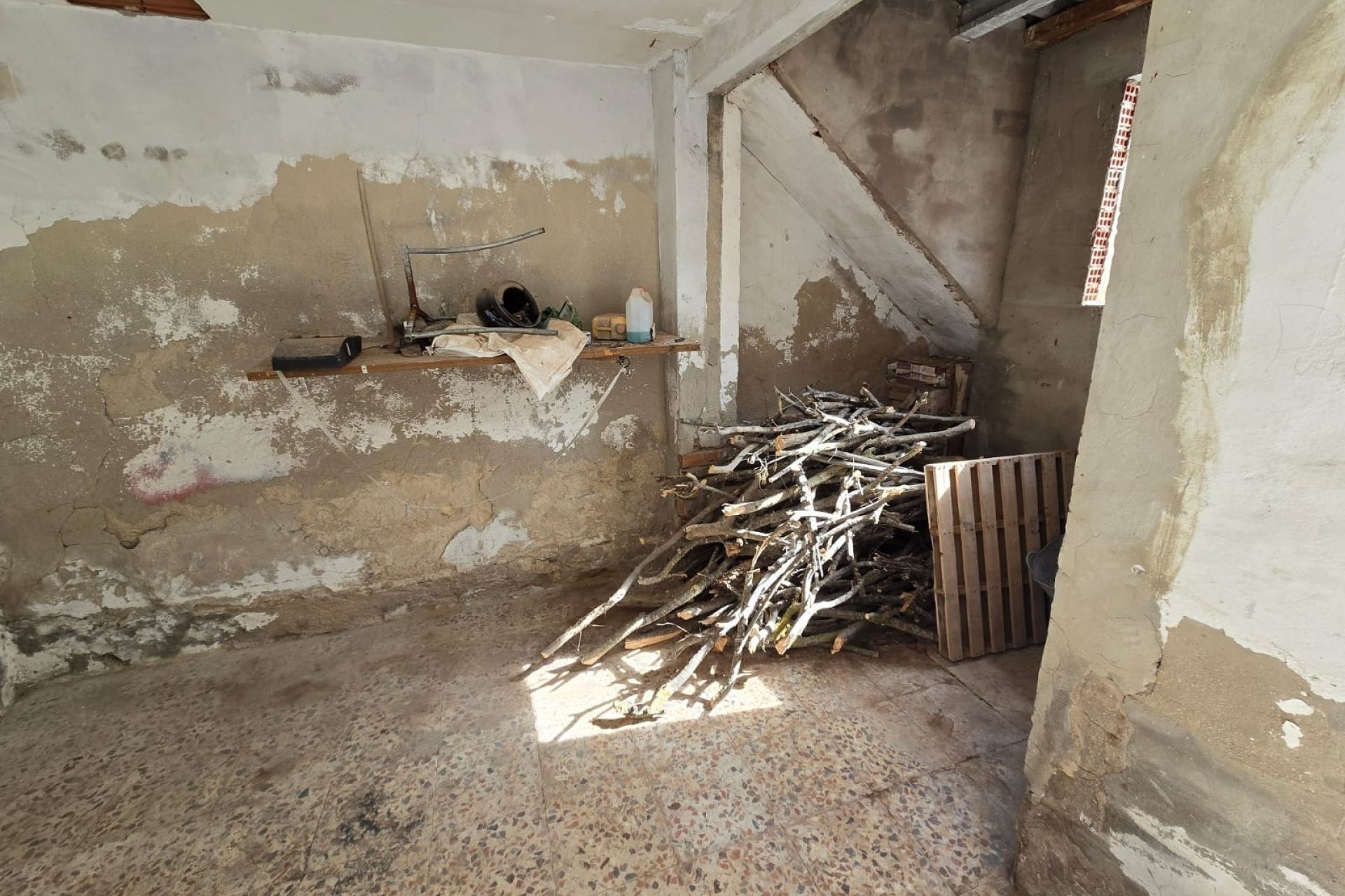 Herverkoop - Stadswoning -
SAX