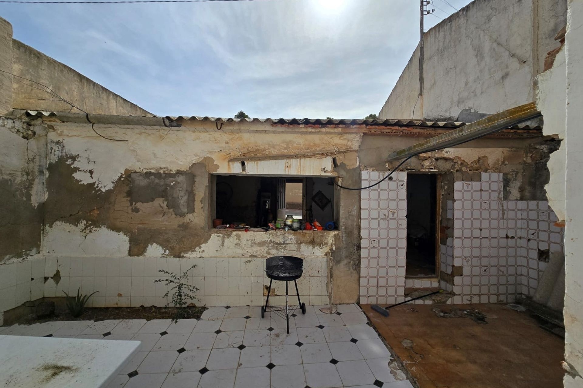 Herverkoop - Stadswoning -
SAX